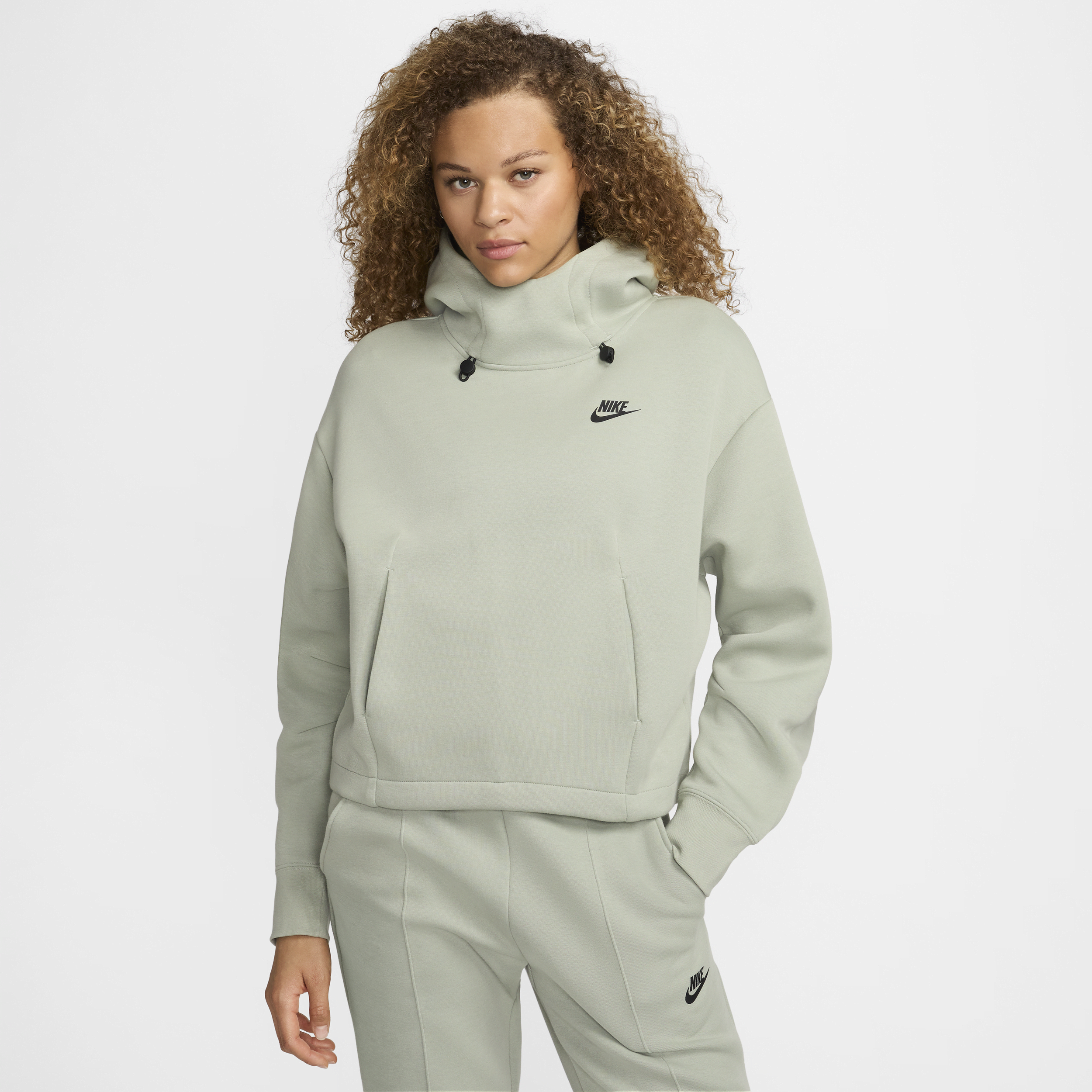 Nike Women's Sportswear Tech Fleece Oversized Hoodie In Jade Horizon/black