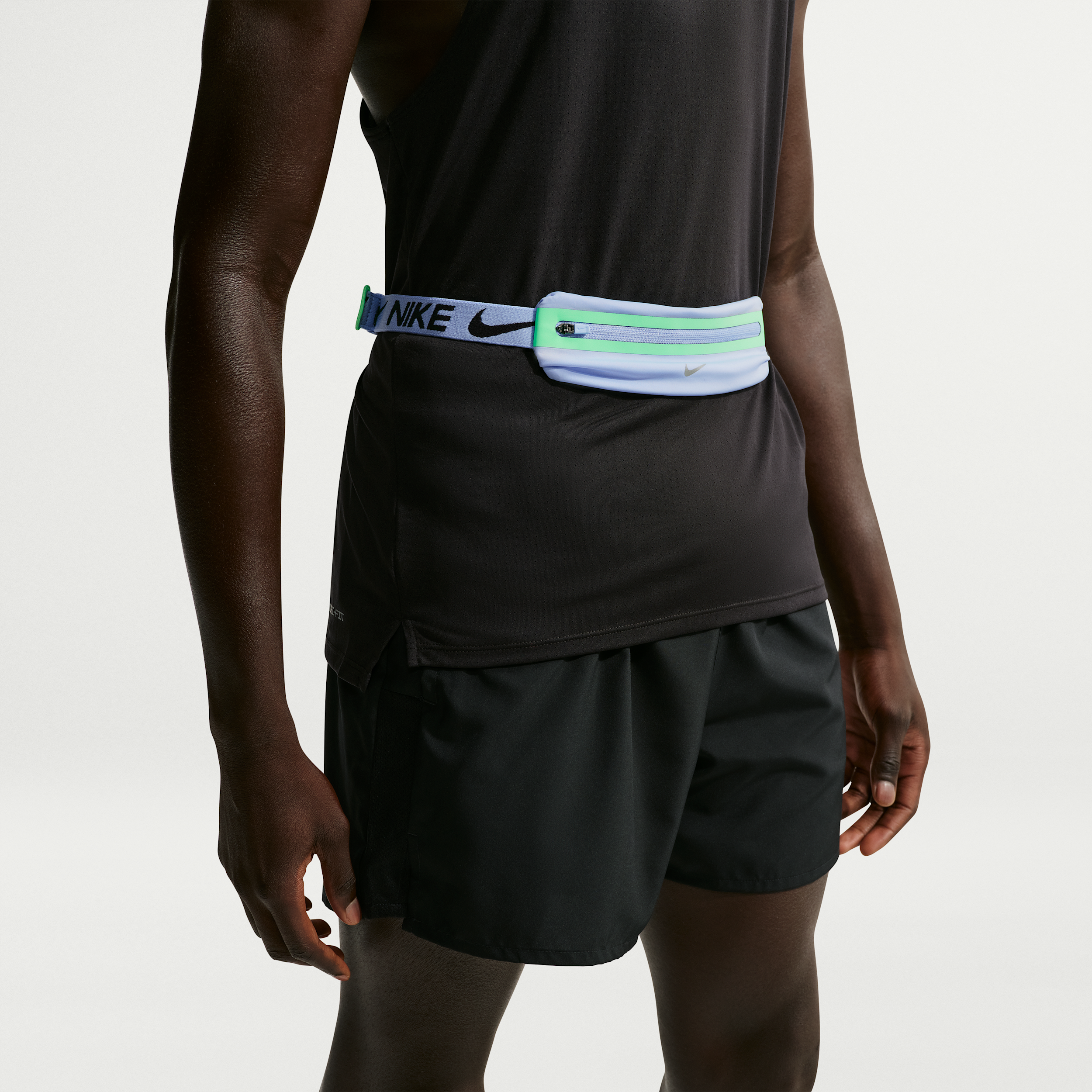 Nike Slim 4.0 Waist Pack, Aluminum/Illusion Green/Silver