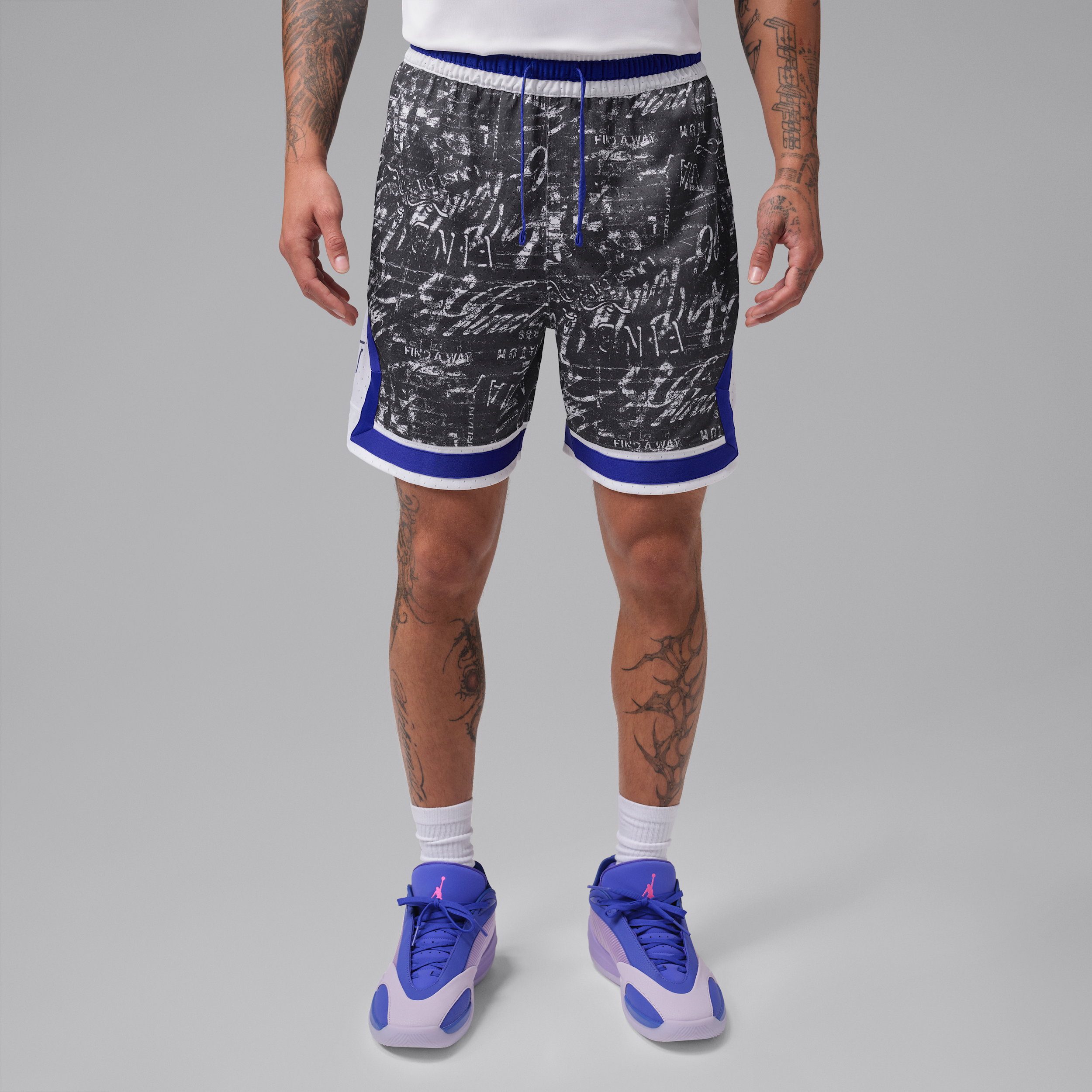 Nike Men's Tatum Sport Dri-FIT Diamond Basketball Shorts in White | IU7878-100