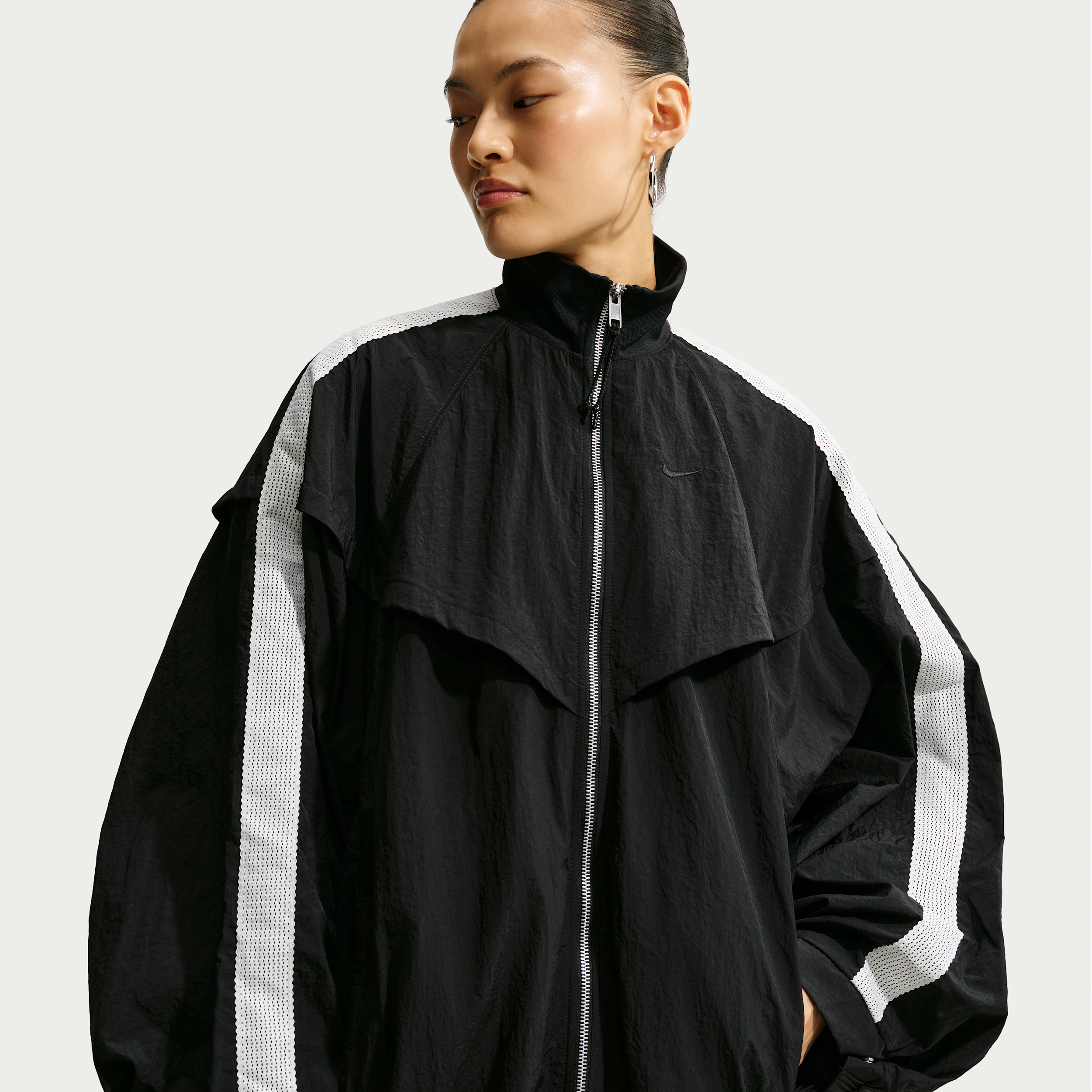 Women's Nike Sportswear Oversized Balloon Track Jacket in Black | IM8165-010