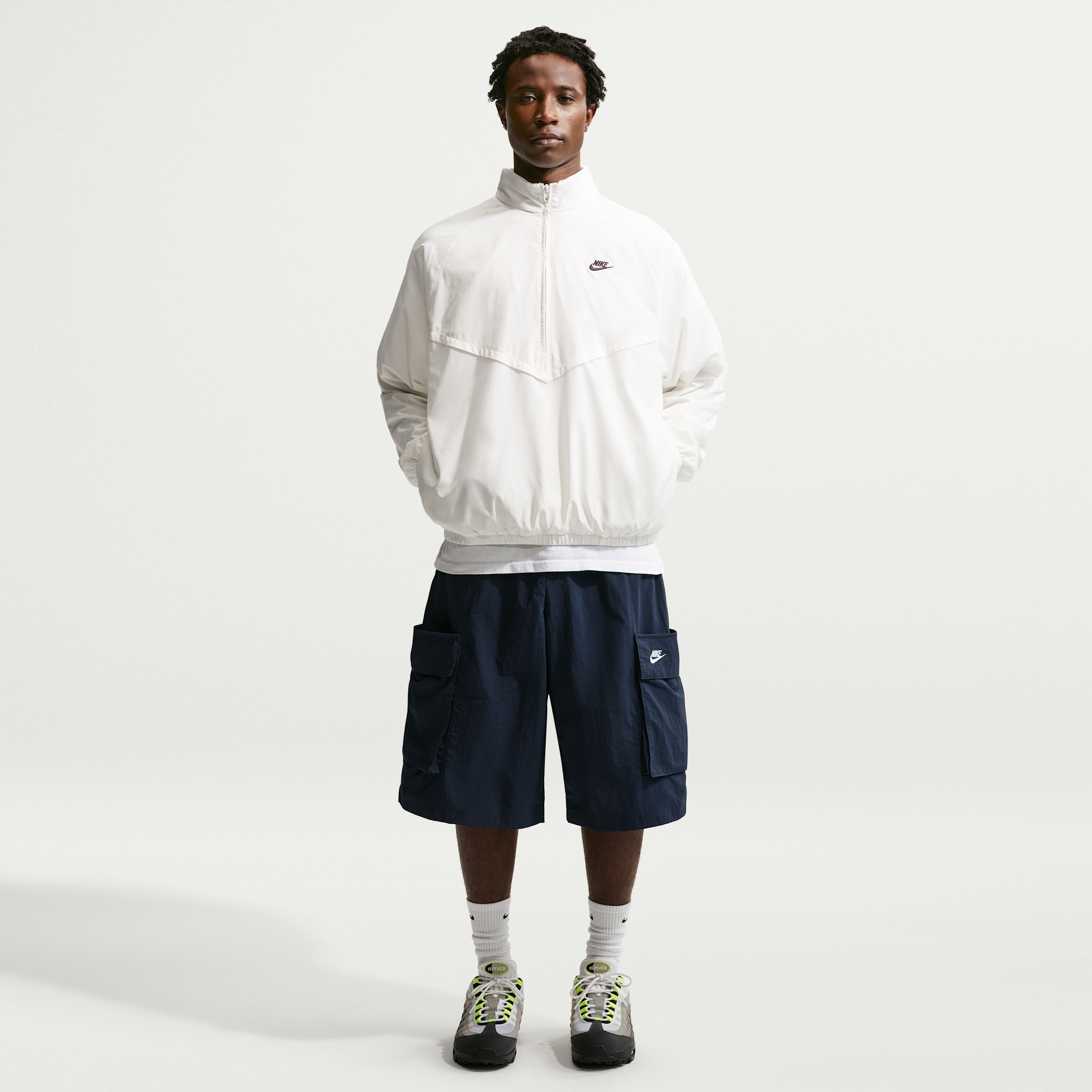 Men's Nike Sportswear Club Oversized Cargo Shorts in Blue | IF8542-451