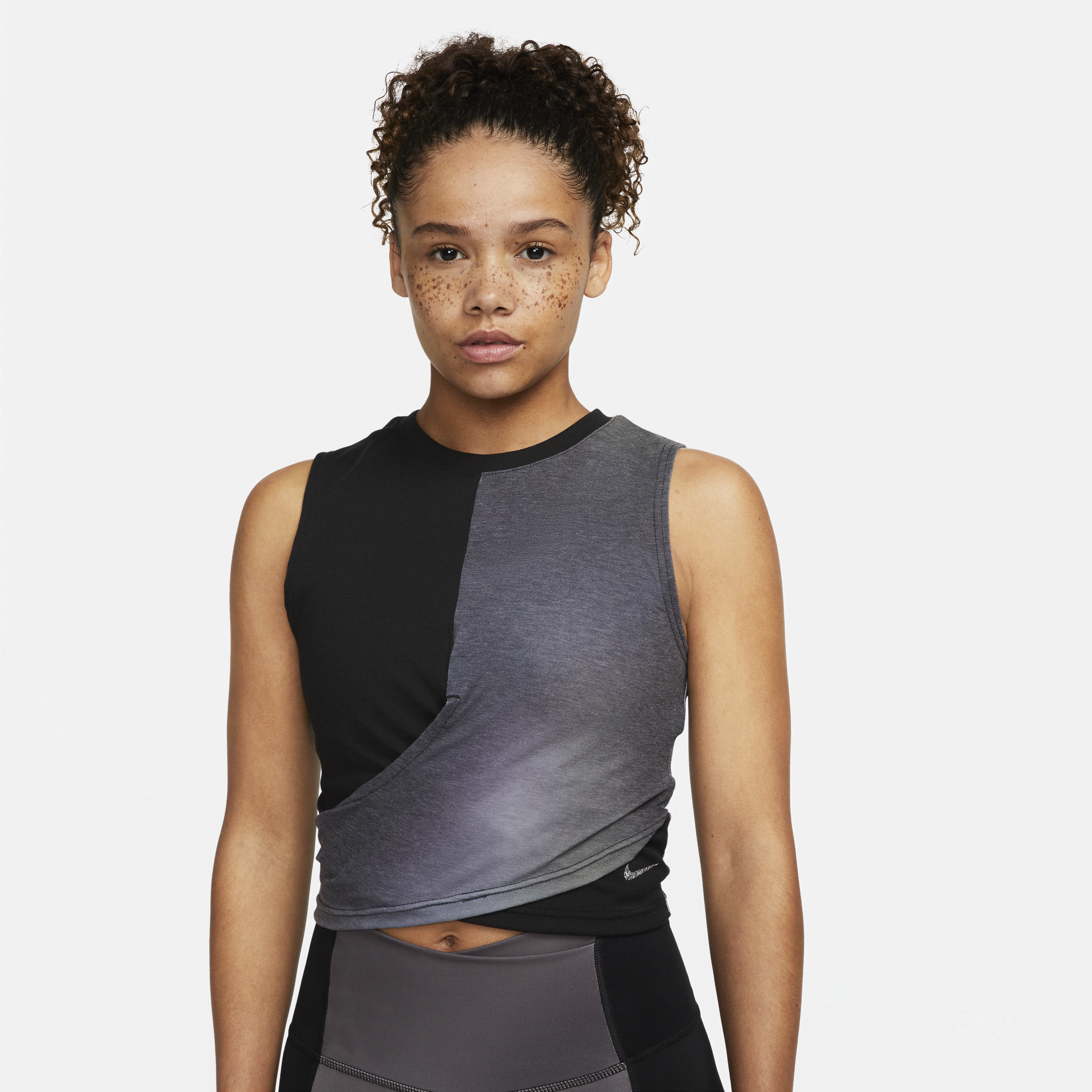 nike twist crop tank