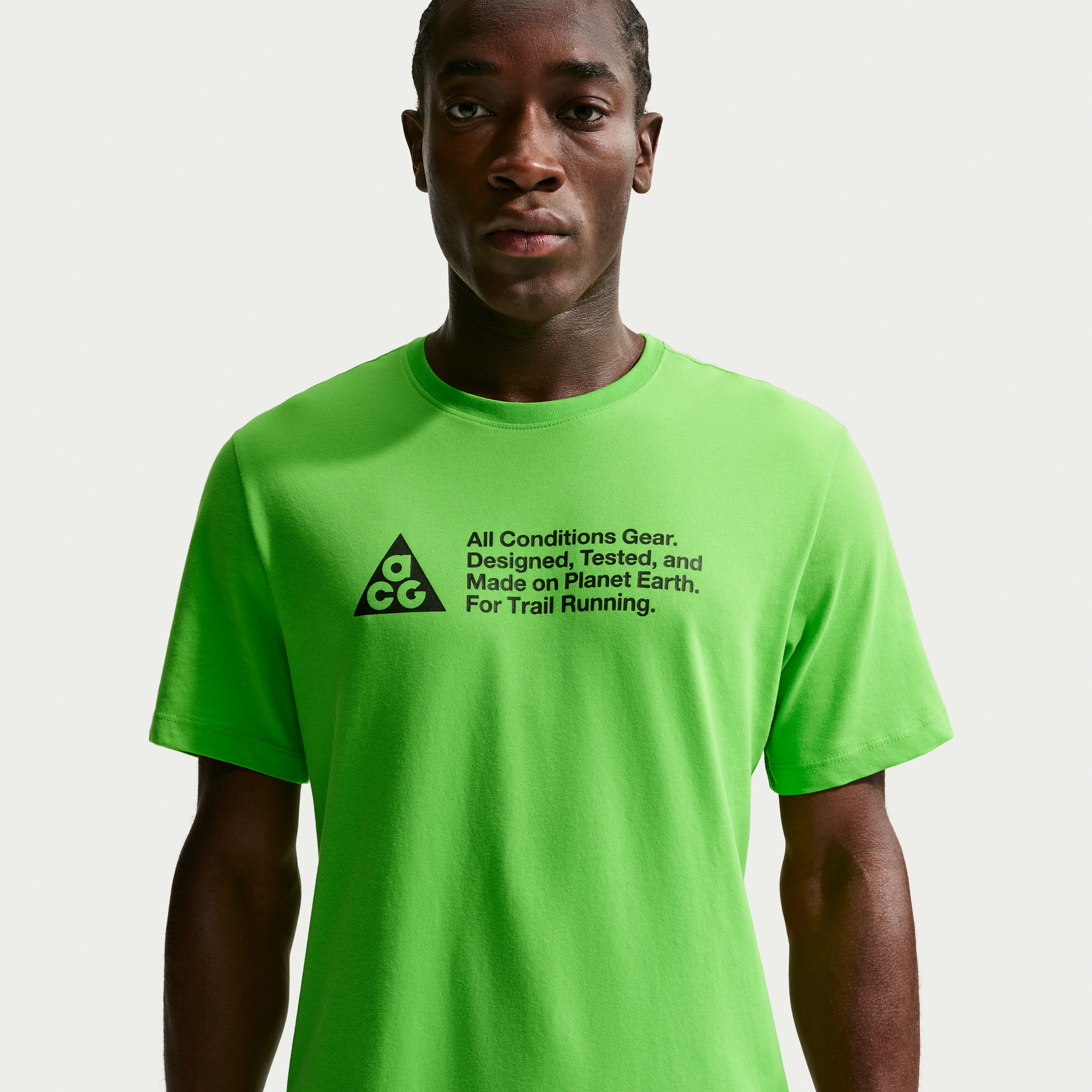 Men's Nike ACG Dri-FIT Trail Running T-Shirt in Green | IO9629-307