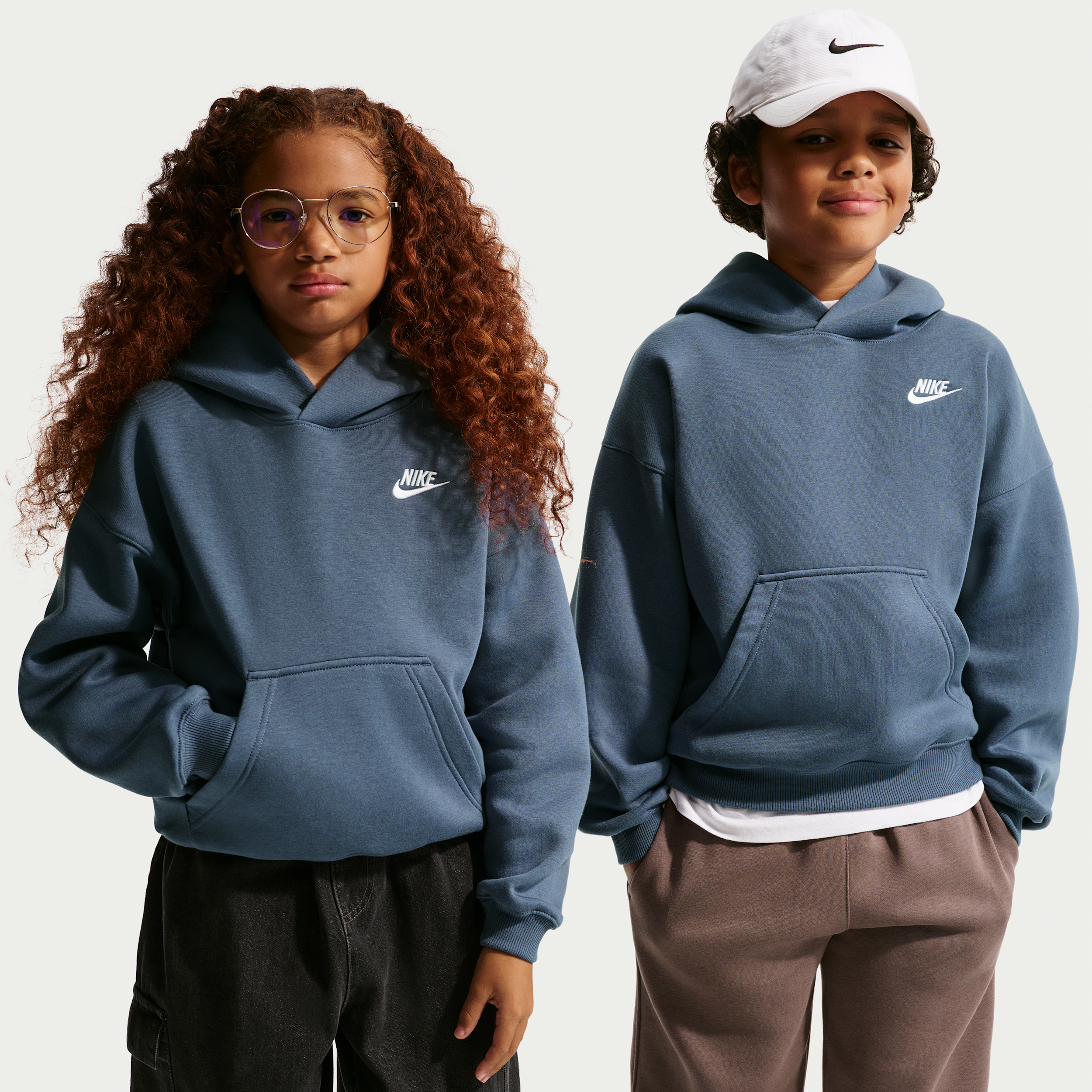 Nike Kids' Sportswear Club Fleece Oversized Hoodie, Large, Diffused Blue/White