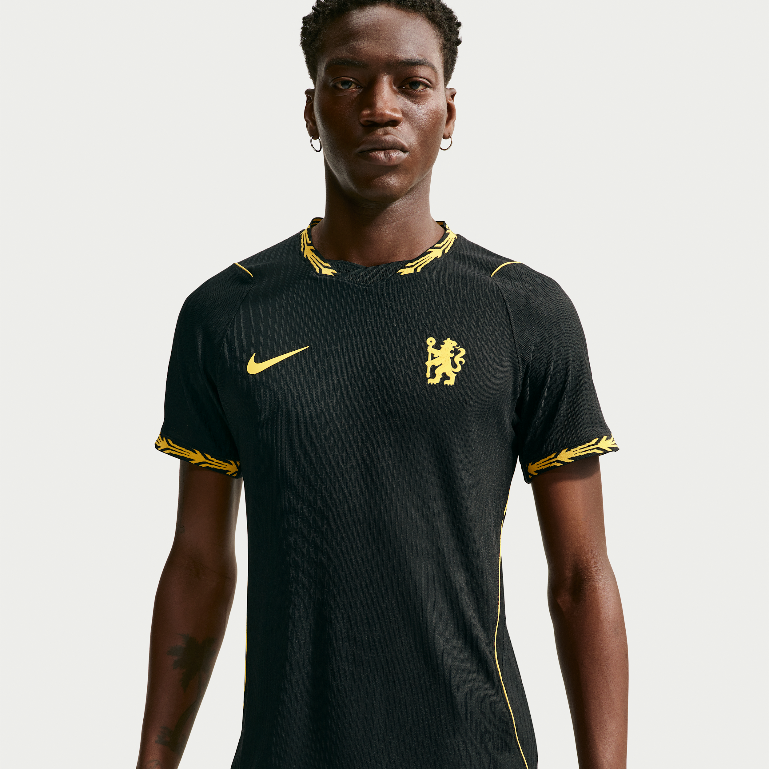 Chelsea FC 2026/27 Match Away Nike Men's Aero-FIT Soccer Authentic Jersey in Black | II1798-011