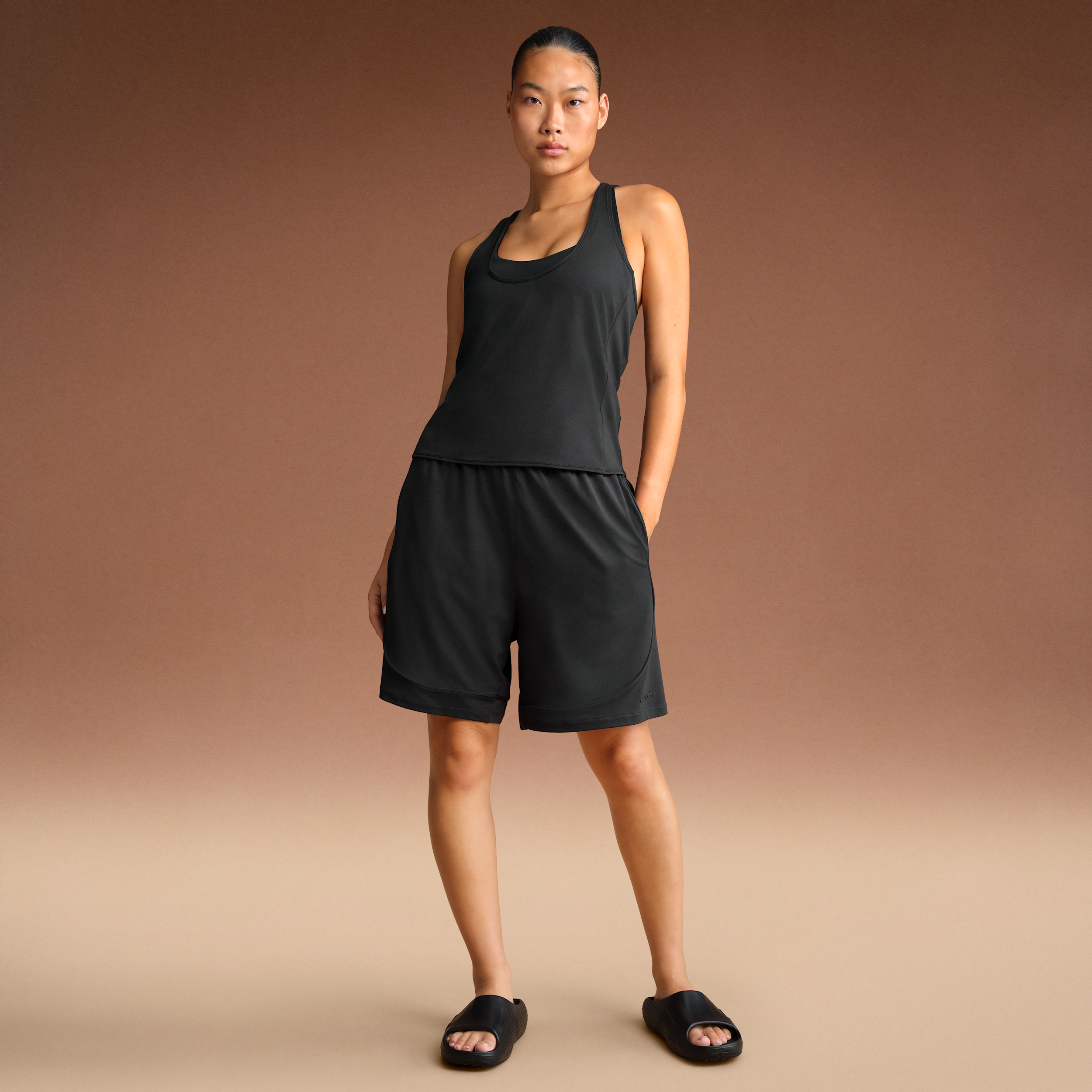 Nike Women'sskims Airy Relaxed Shorts In Black
