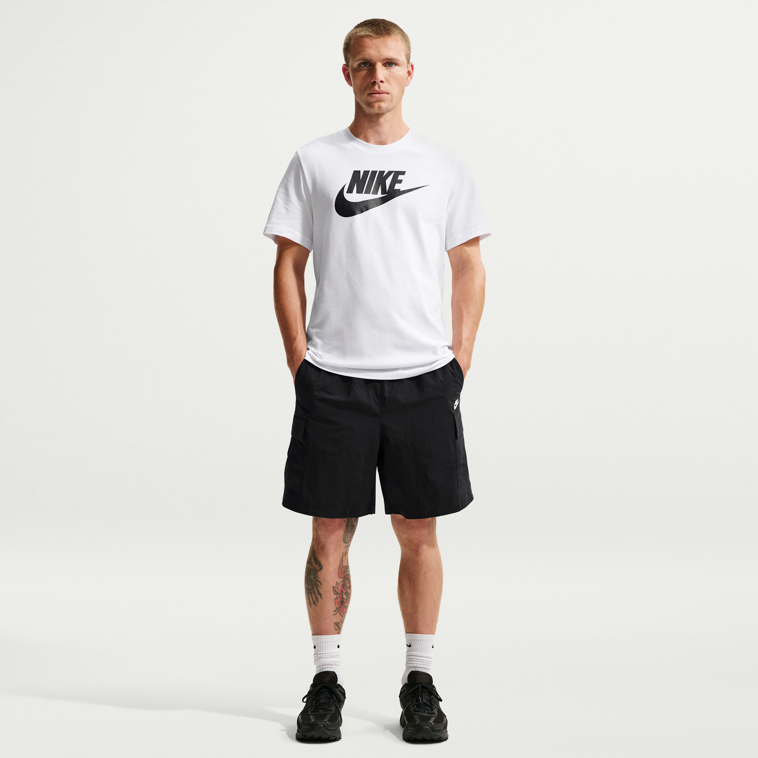Men's Nike Sportswear Club Utility Shorts in Black | IH5047-010