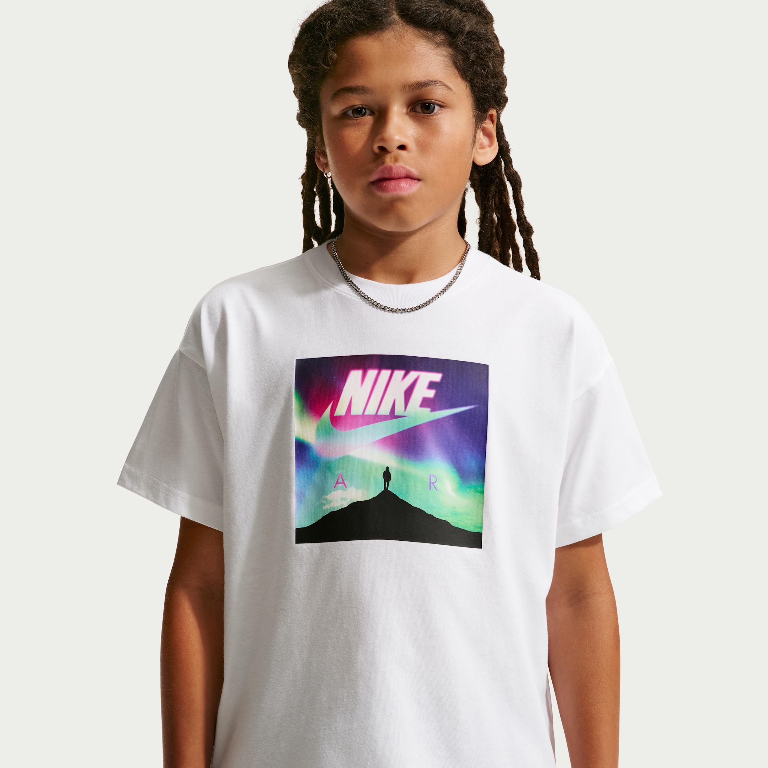 BoysNikeNSWPhotoAdaptT-Shirt-Boys'GradeSchoolWhite/MultiSizeM