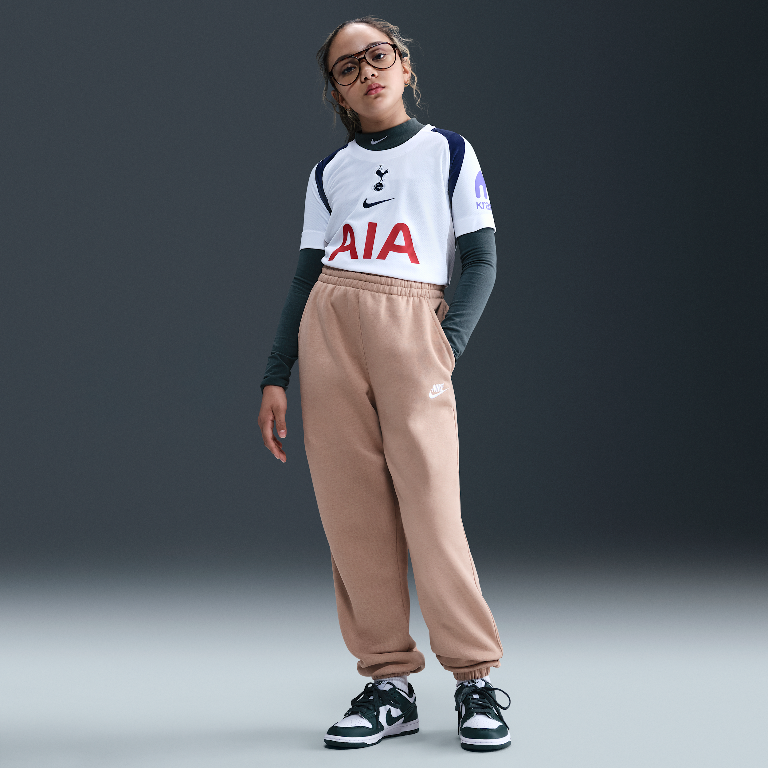 Nike Sportswear Club Fleece Big Kids' Loose Pants in Brown | FD2933-200