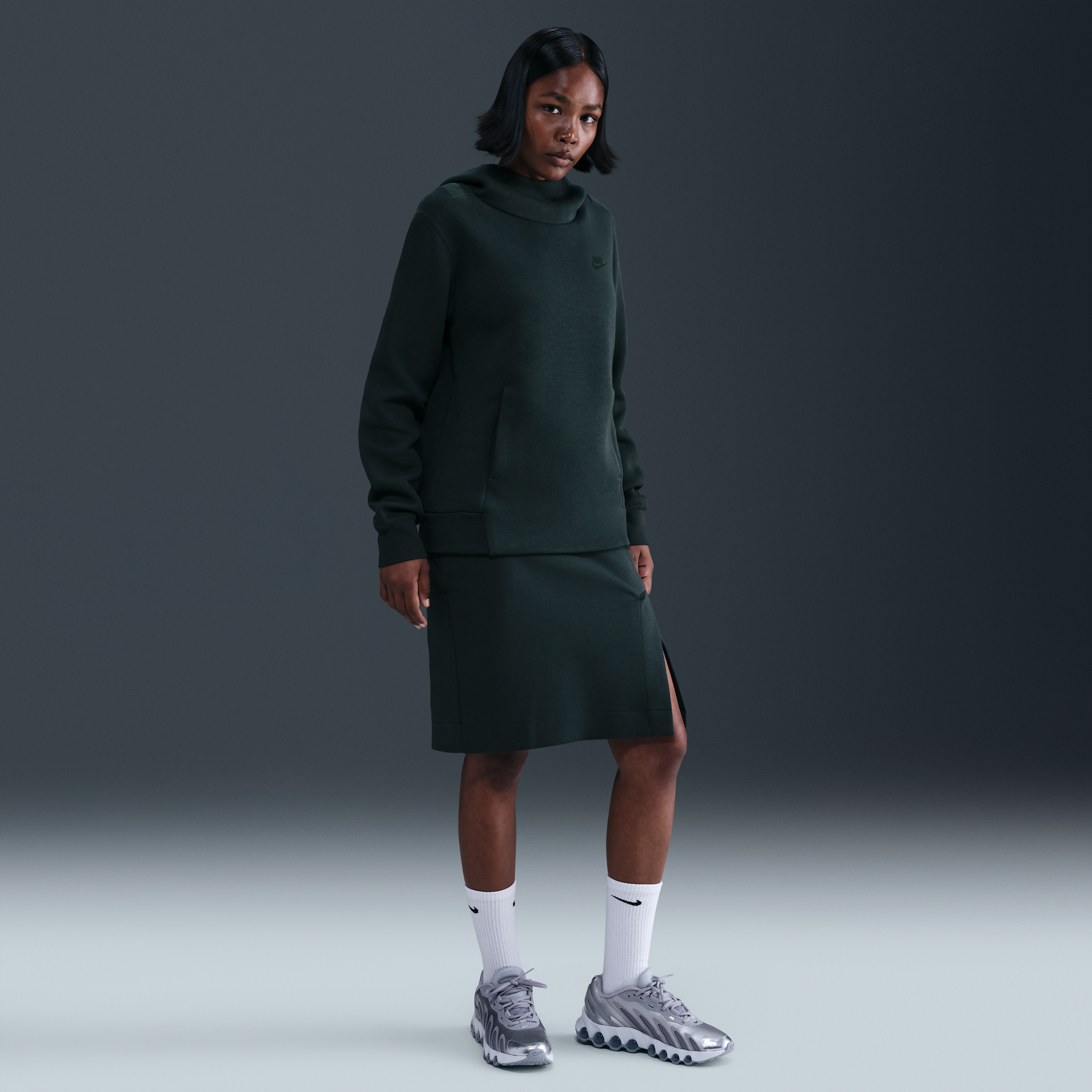 Nike Women's  Sportswear Tech Fleece Skirt In Green