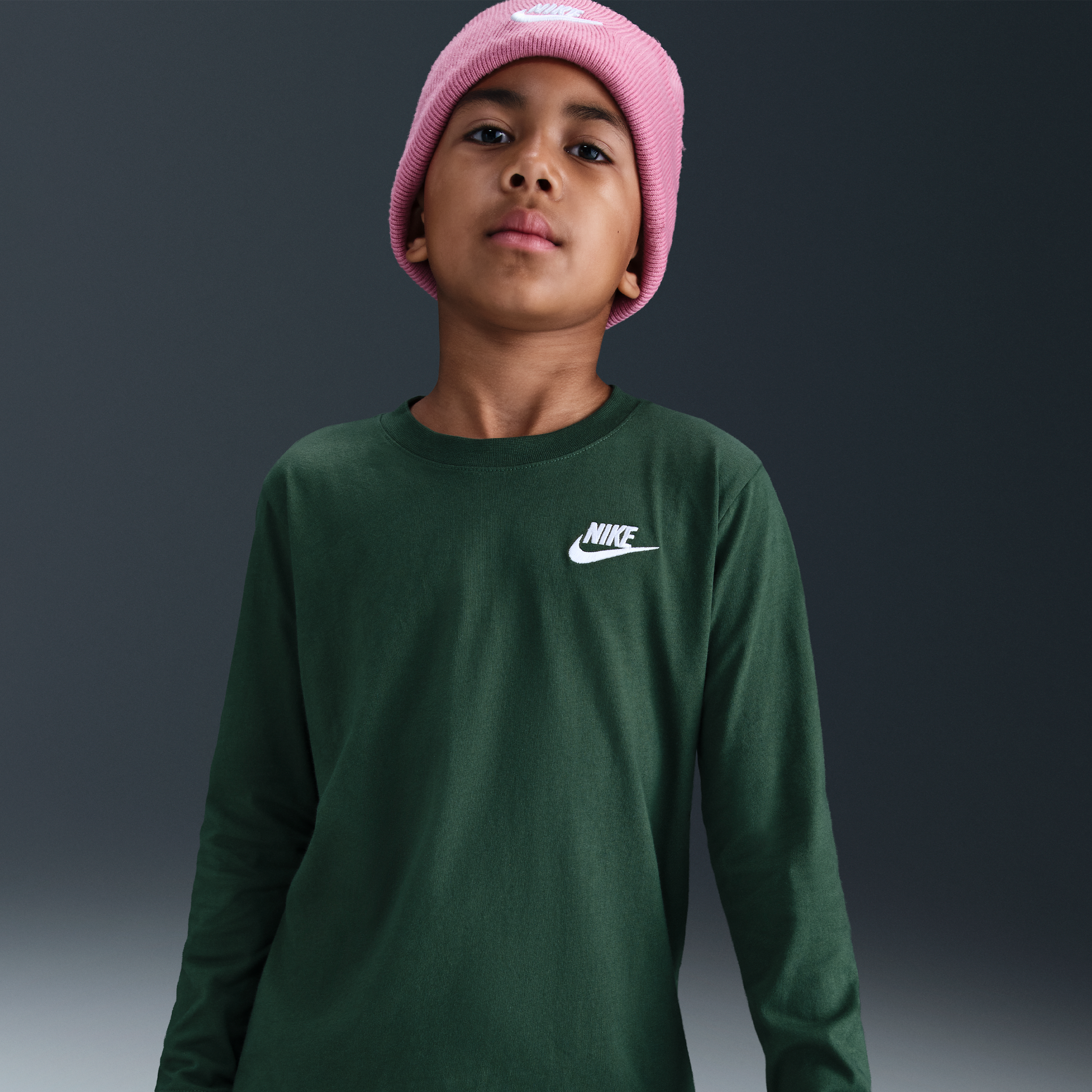 Nike Sportswear Big Kids' Long-Sleeve T-Shirt in Green | FZ4946-323