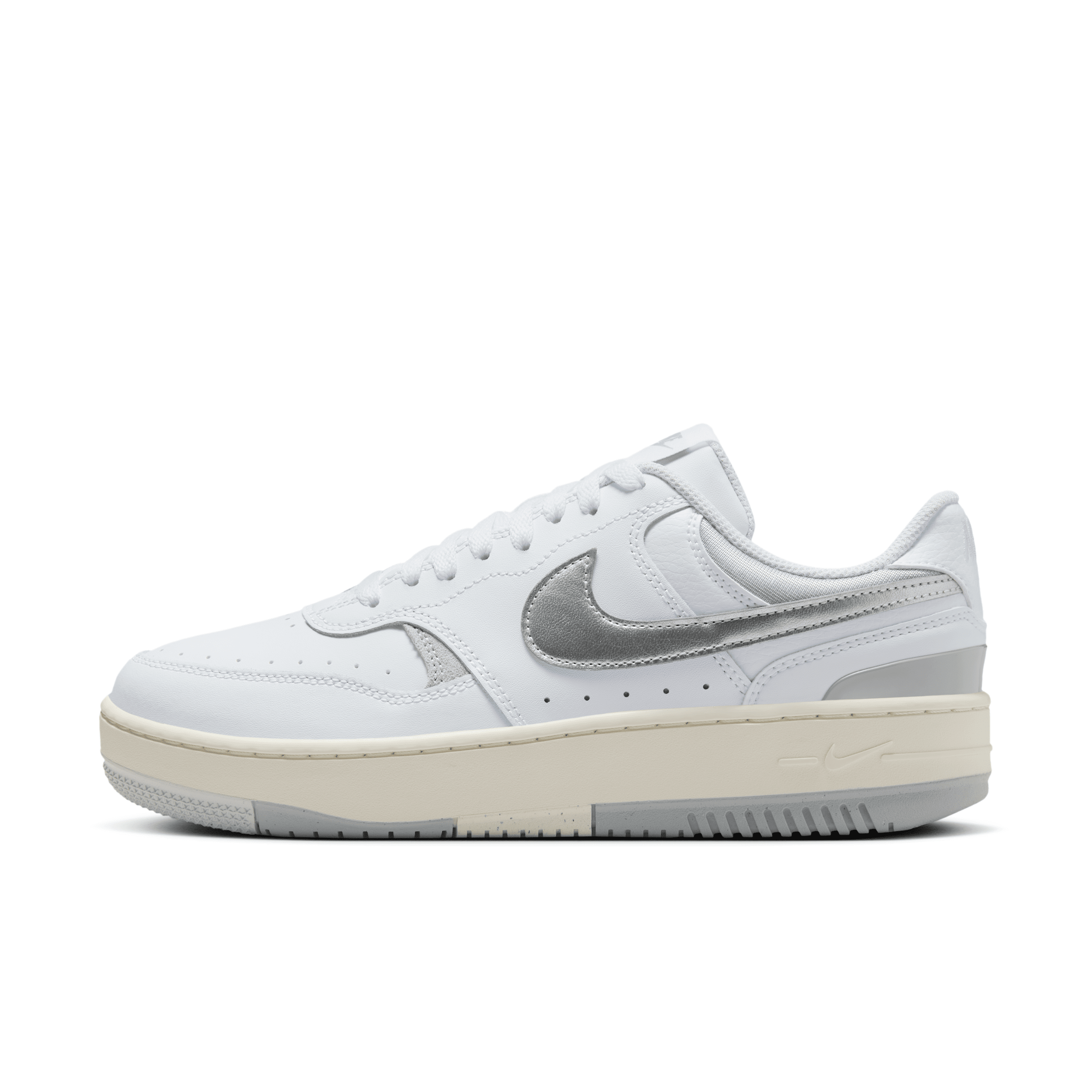Nike Women's Gamma Force Shoes