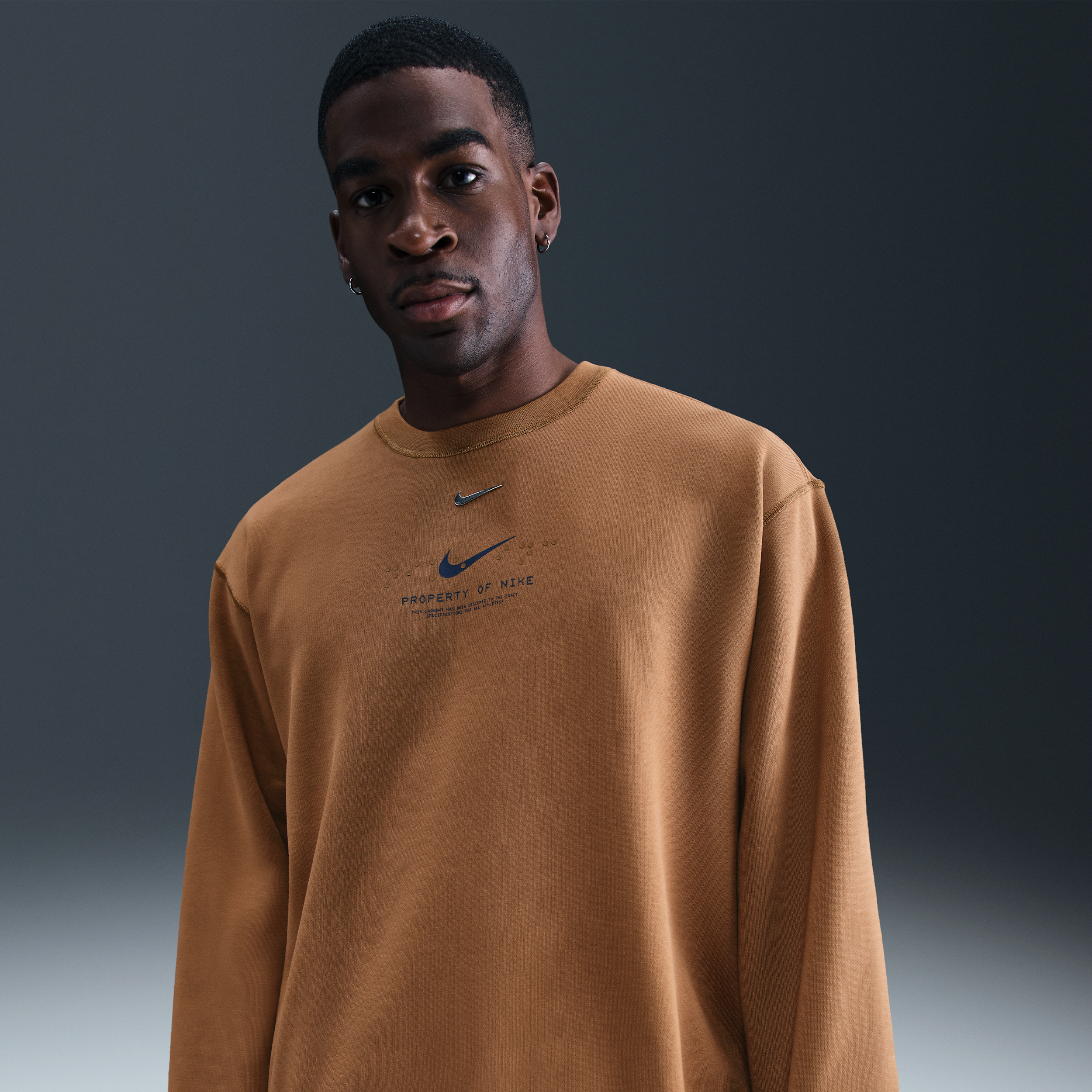 Men's Nike Sportswear Club Fleece Crew-Neck Sweatshirt in Brown | IM7827-235