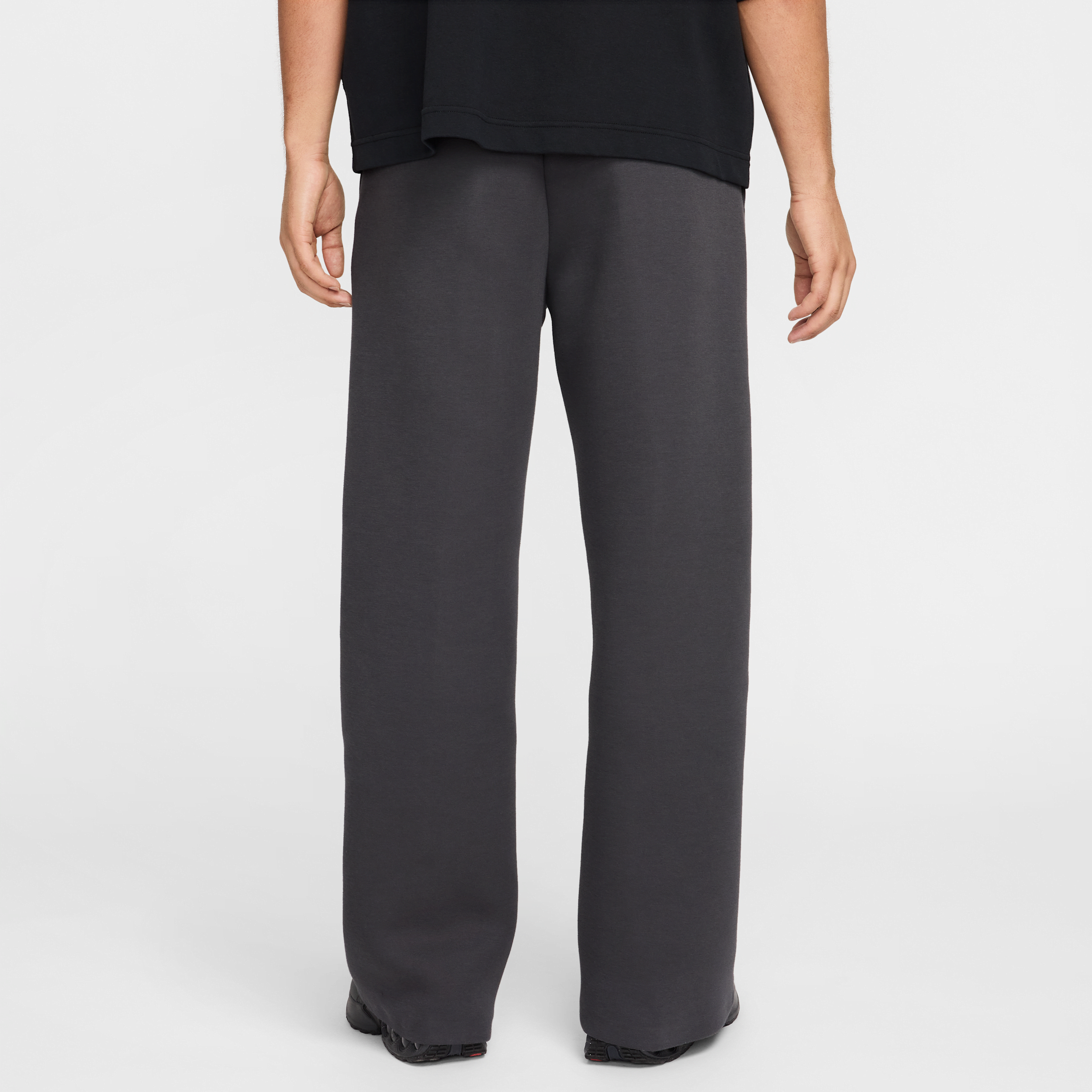 Nike Men's Tech Wide-leg Fleece Pants In Grey