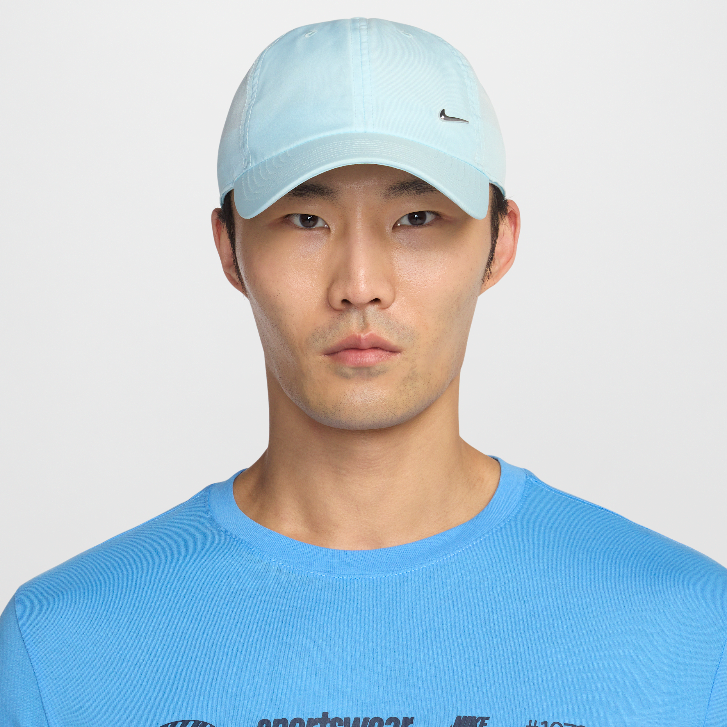Nike Unisex Dri-fit Club Unstructured Metal Swoosh Cap In Blue