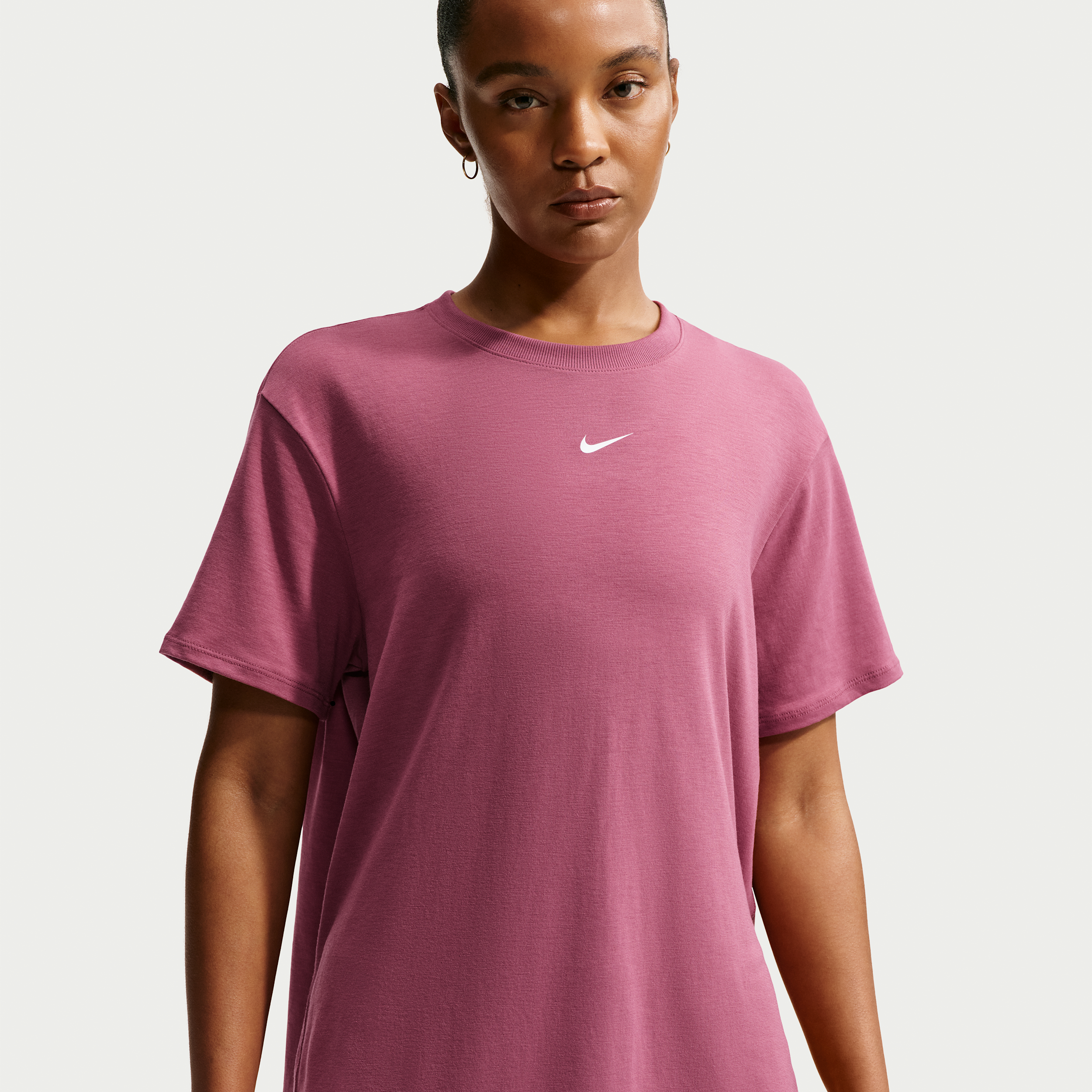 Nike Women's One Relaxed Dri-FIT Short-Sleeve Top in Red | FN2814-654