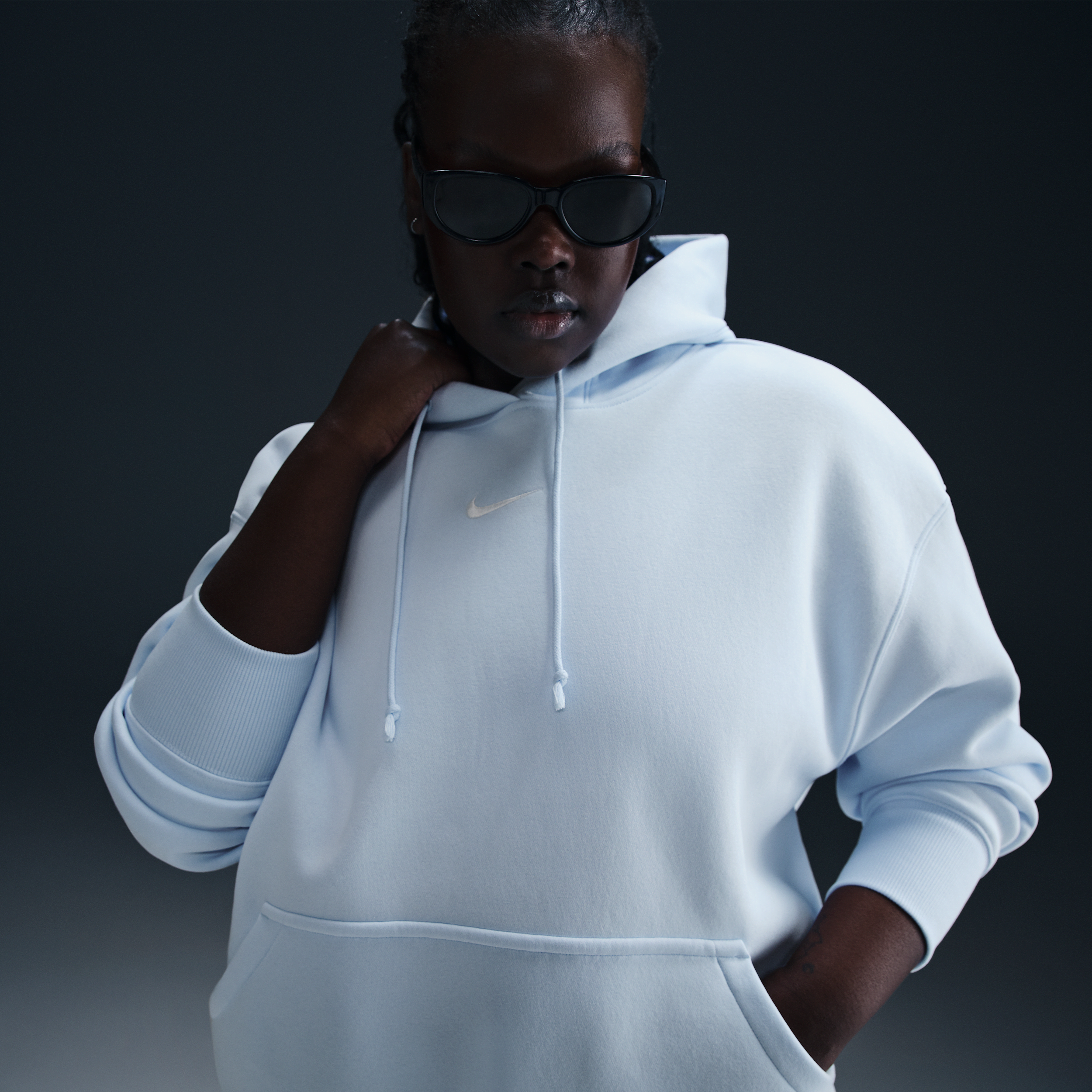 Nike Women's  Sportswear Phoenix Fleece Oversized Pullover Hoodie (plus Size) In Blue