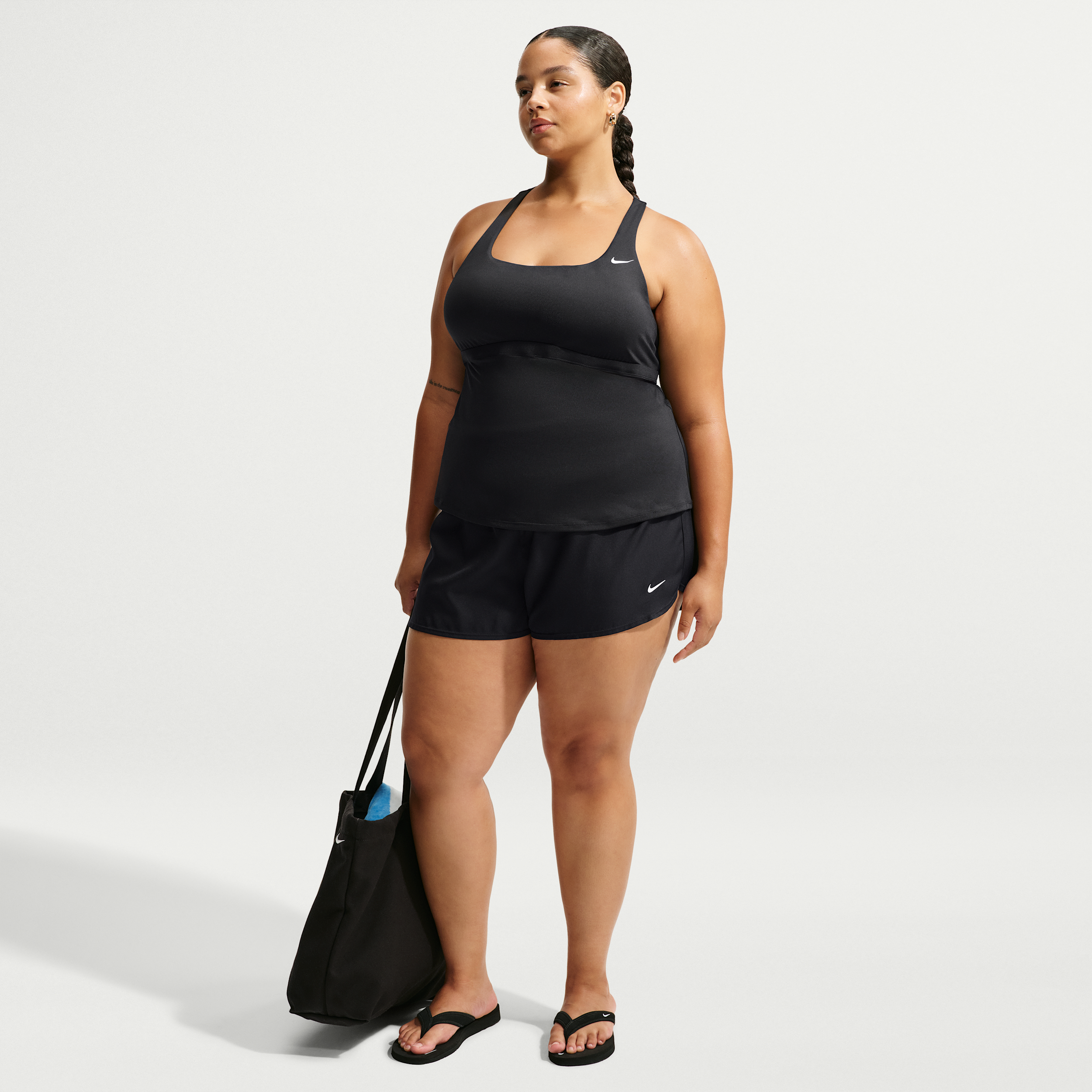 Nike Women's Swim Effortless Essential Swim Boardshort (Plus Size) in Black | NESSG344-001