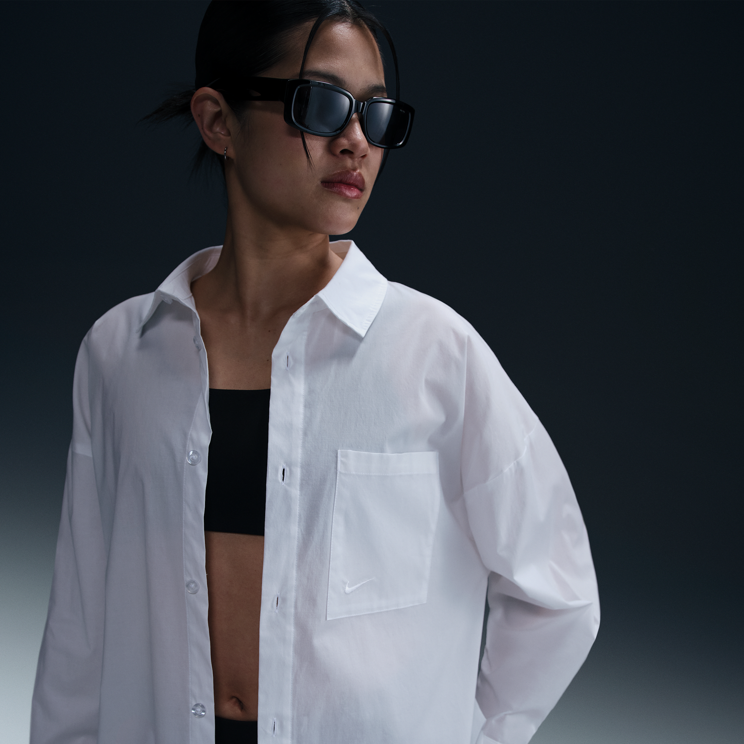 Nike Women's Sportswear Chill Poplin Loose Long-sleeve Button-up Top