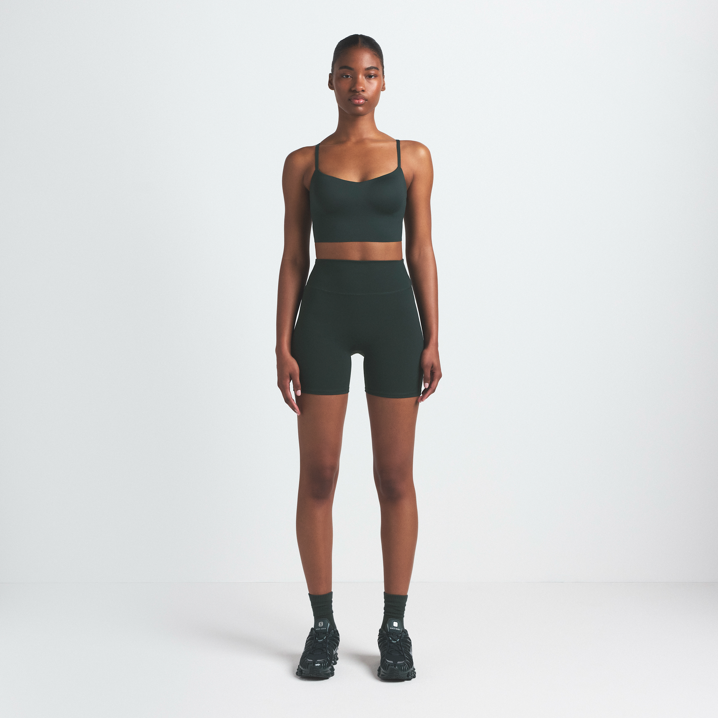 Nike Women's Skims Matte High-waisted 5" Biker Shorts In Green