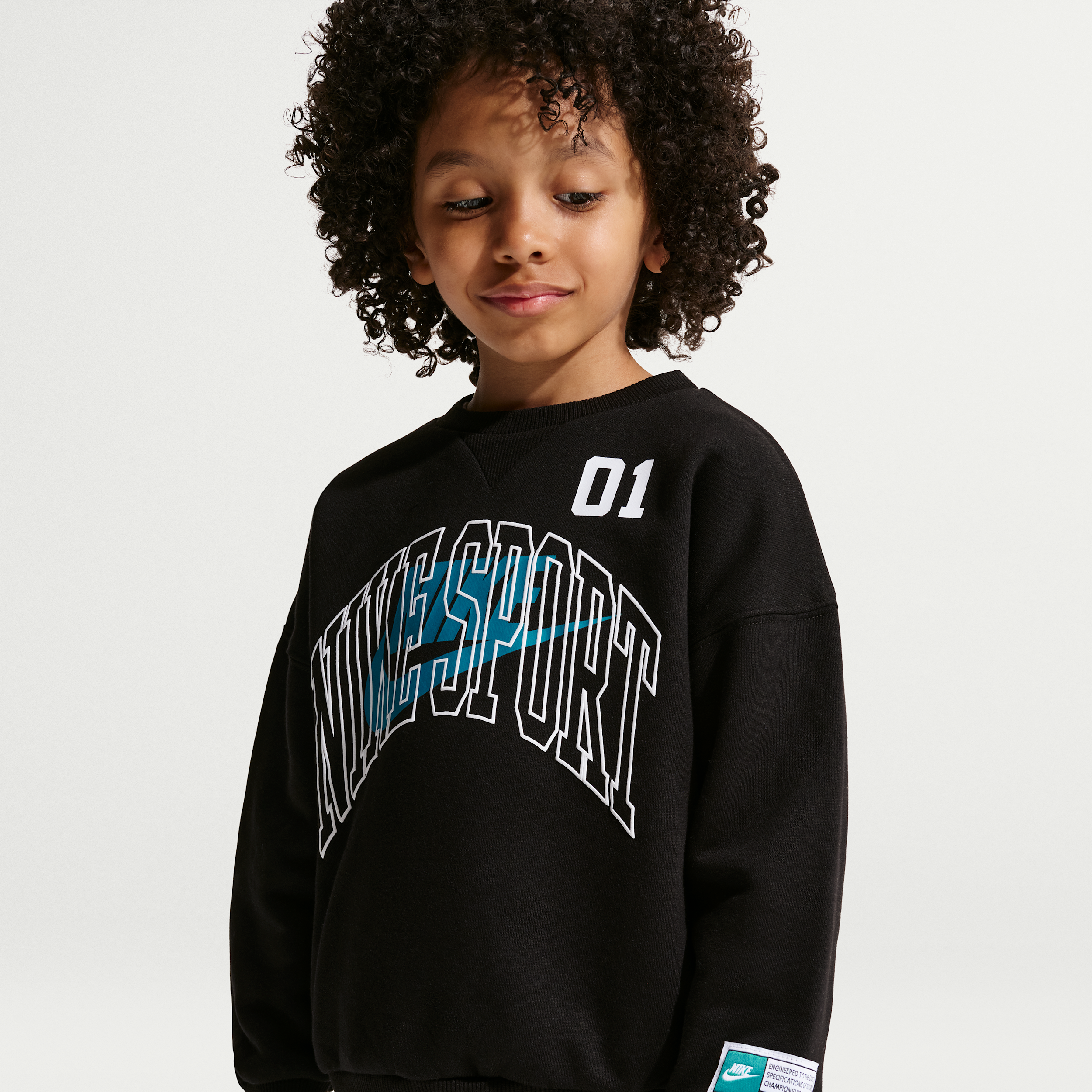 Nike Sportswear Little Kids' Multisport 2-Piece Fleece Crew Set in Black | 86P213-023