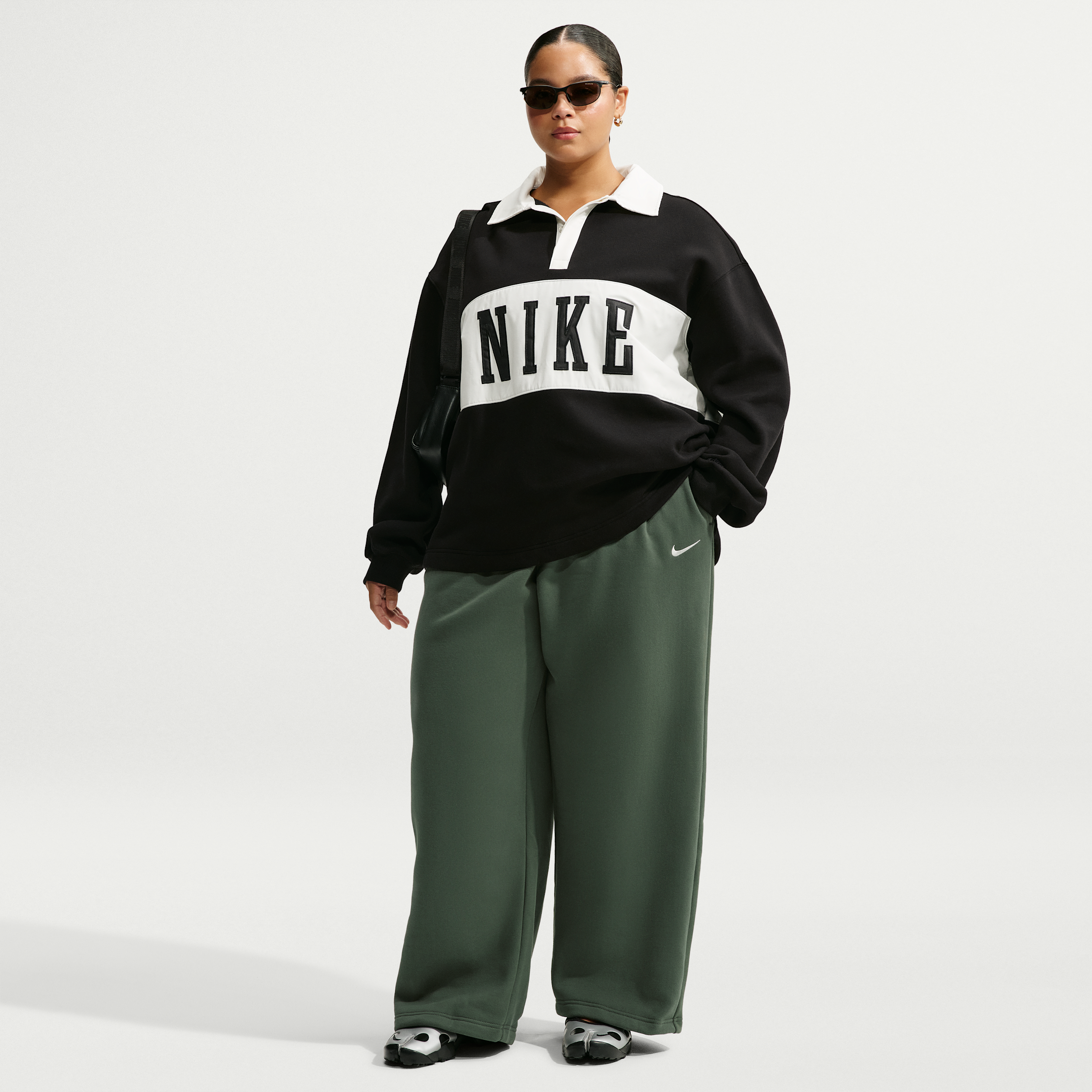 Nike Women's Studio Fleece Medium Weight Mid-rise Wide-leg Pants In Green