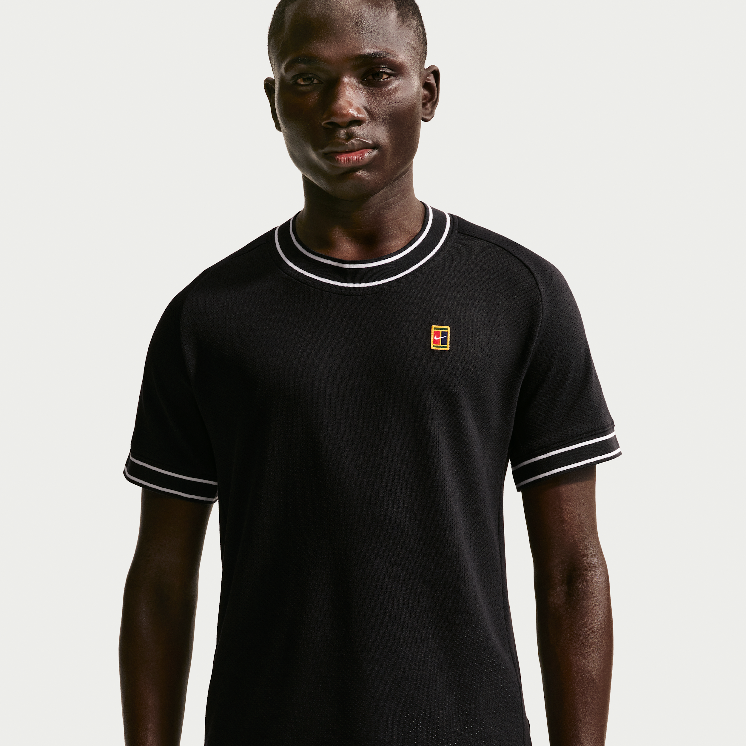 Nike Men's Court Heritage Dri-FIT Short Sleeve Tennis Shirt, Medium, Black