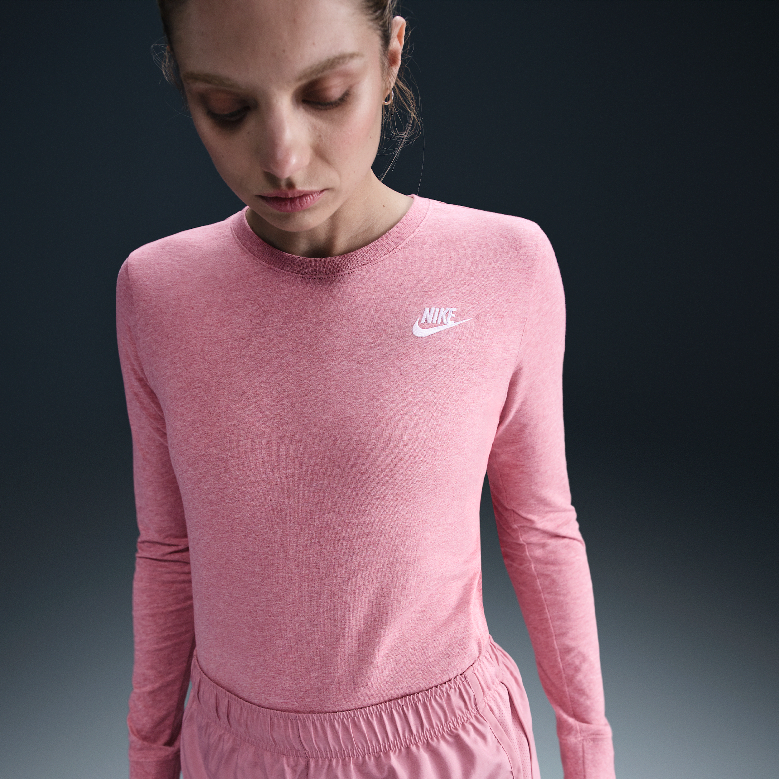 Nike Women's Sportswear Club Long-sleeve T-shirt In Pink