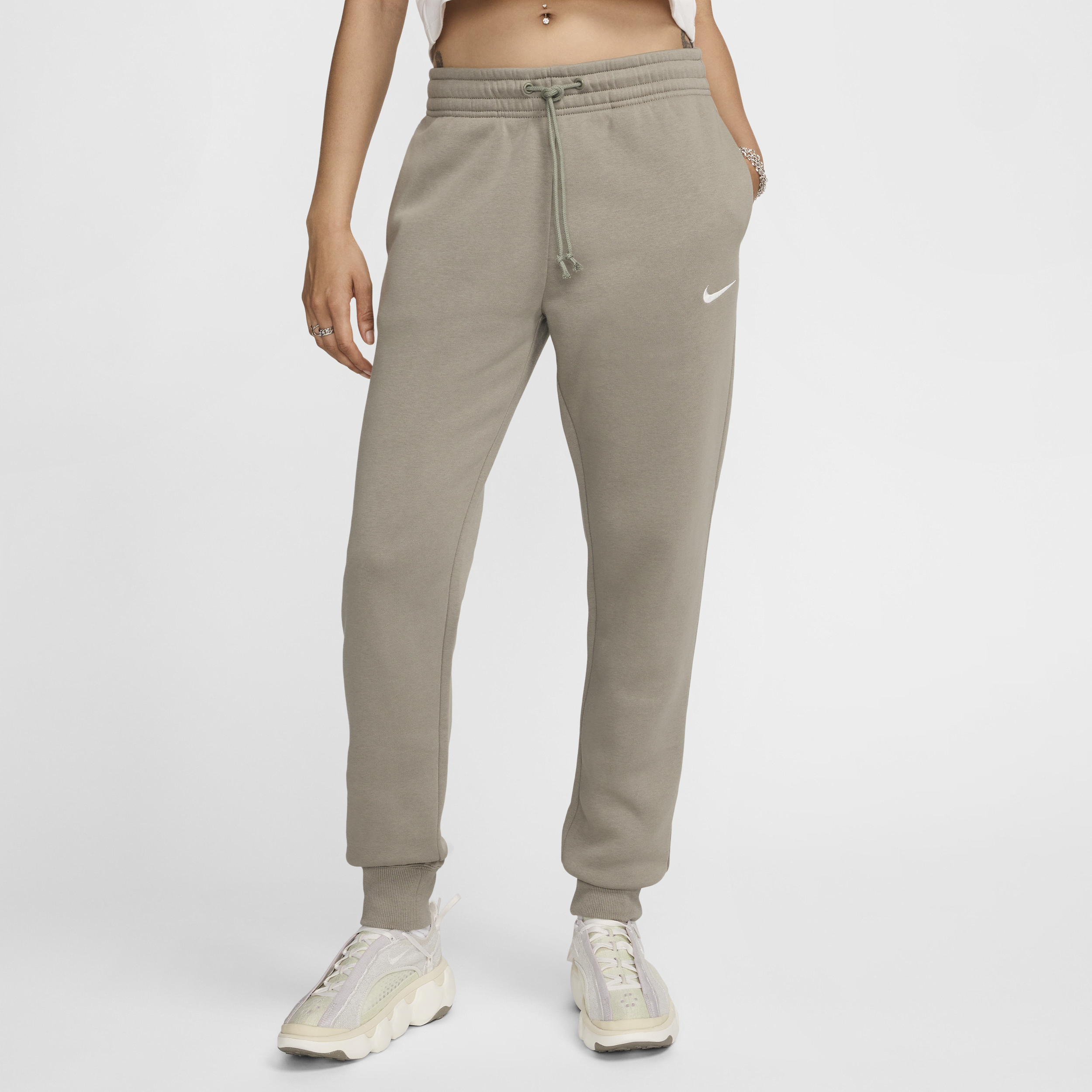 Nike Women's Sportswear Phoenix Fleece Mid-rise Sweatpants In Green