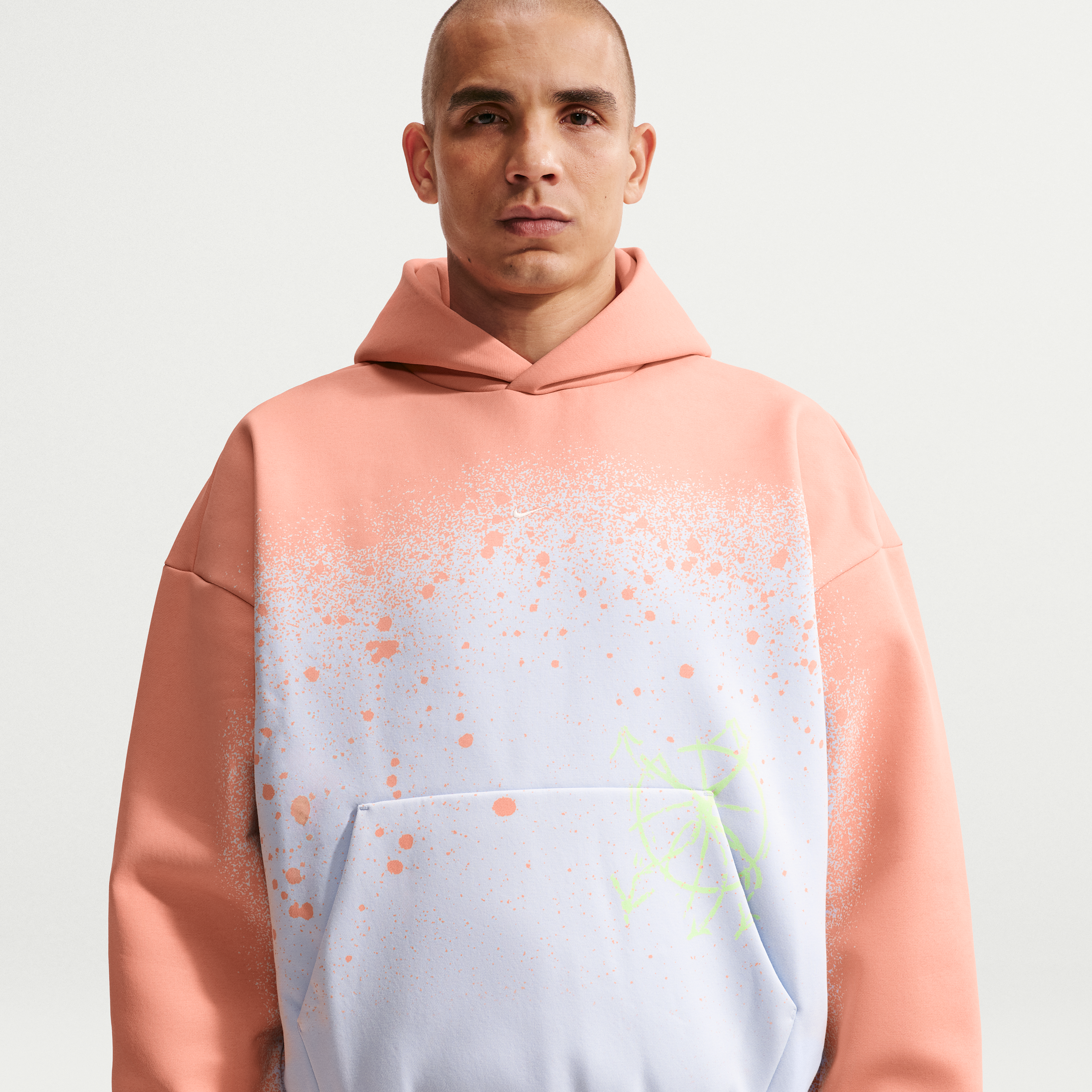 Nike Men's Standard Issue Therma-FIT Basketball Pullover Hoodie in Grey | IR5299-085
