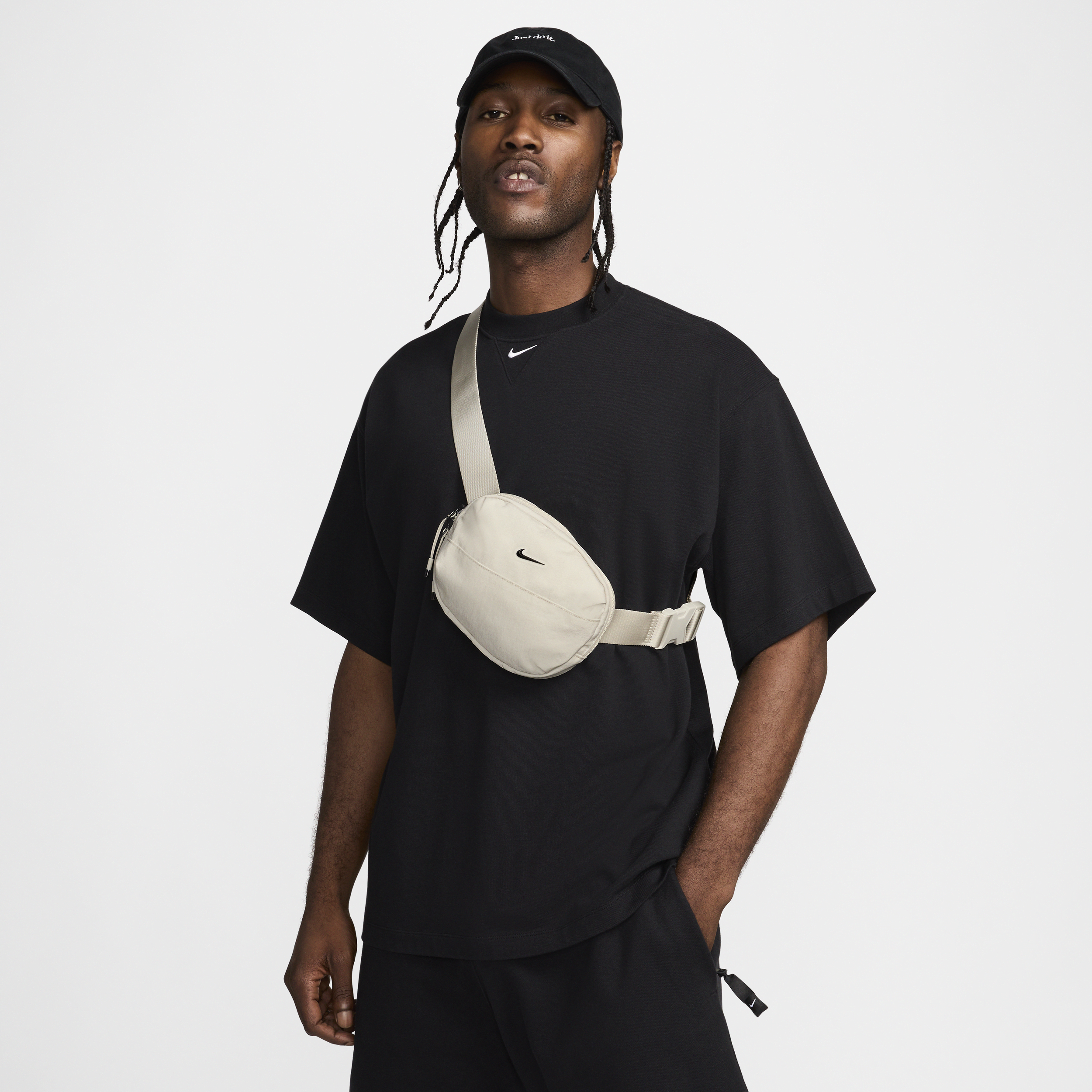 Nike Unisex Aura Crossbody Bag (2l) In Grey