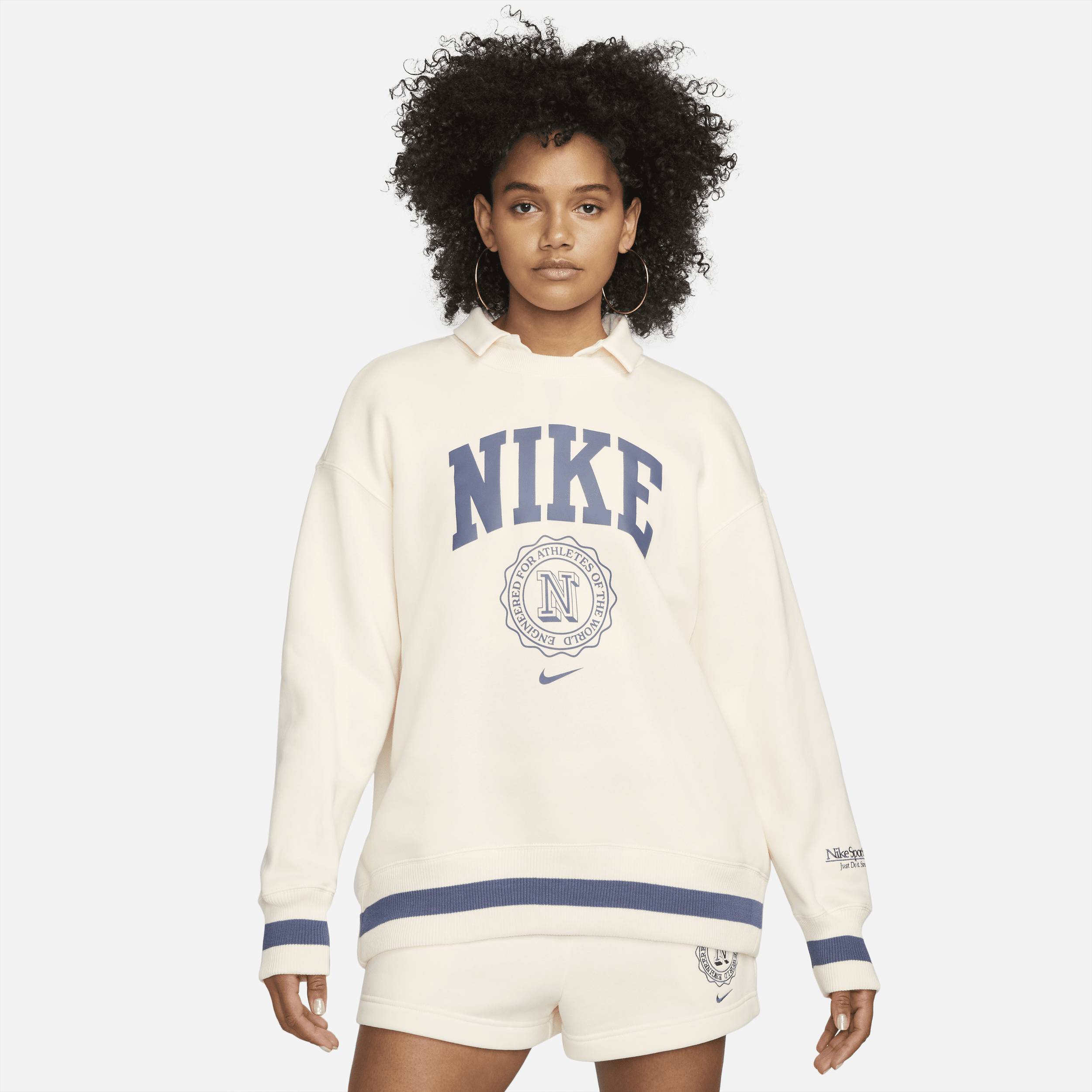 Nike Women's  Sportswear Phoenix Fleece Heritage Oversized Crew-neck Sweatshirt In Brown