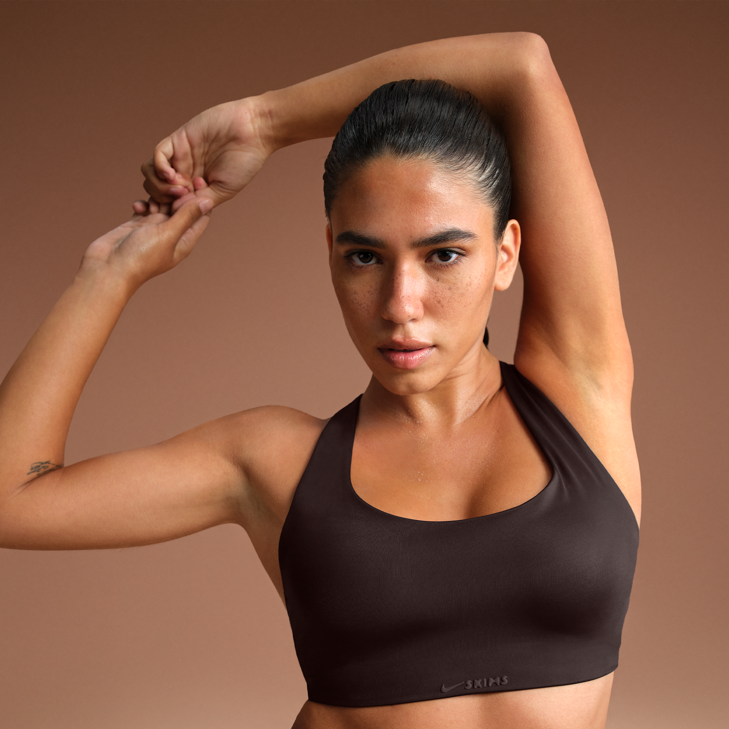 Nike Women'sskims Shine Racerback Bra In Brown