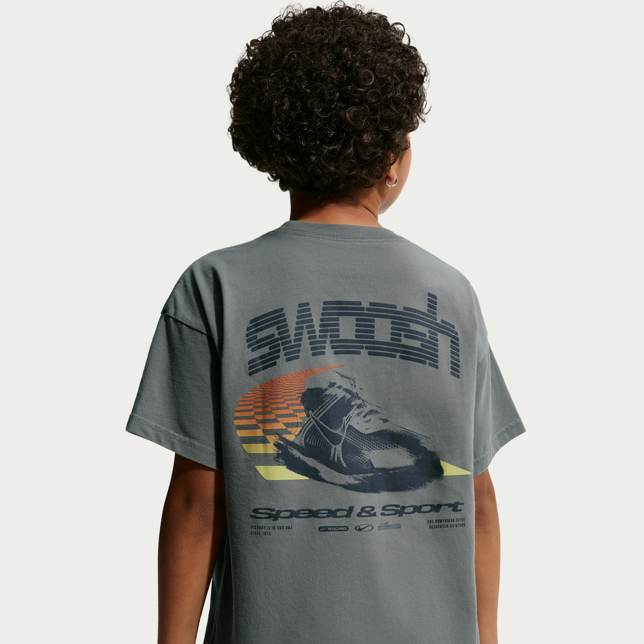Nike Kids' Speed Sport Shoe Graphic Tee, Medium, Smoke Grey