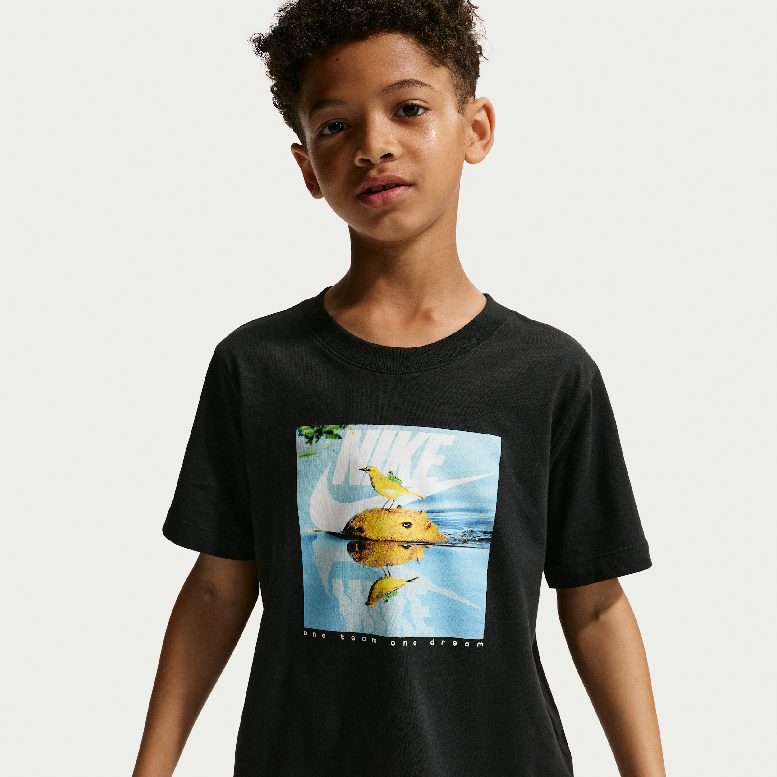Nike Kids' Sportswear One Team Mammal Graphic Tee, Medium, Black