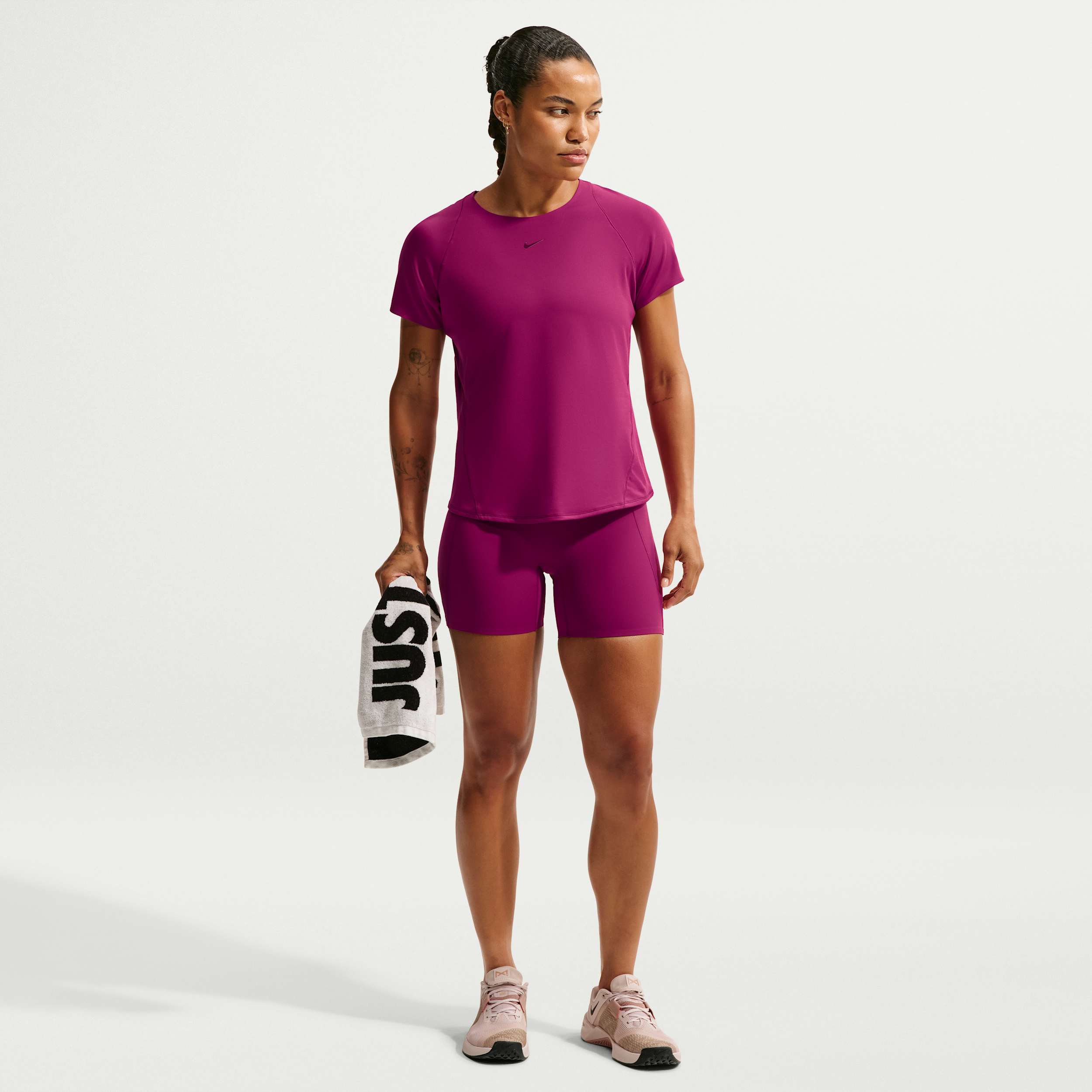 Nike Women's Universa High-Waisted 5" Biker Shorts with No Front Seam in Red | HQ6832-630