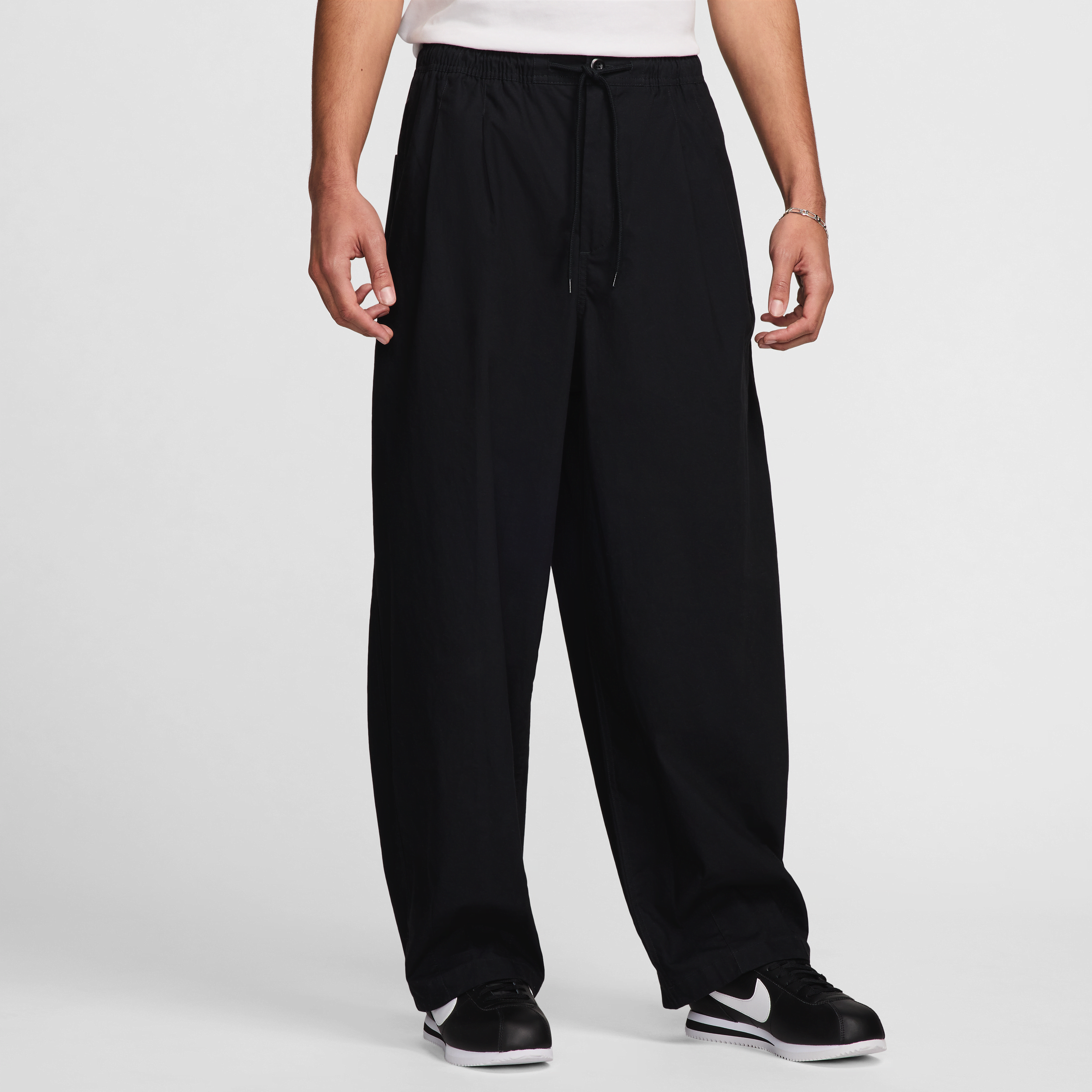 Nike Club Cotton Balloon Pants In Black