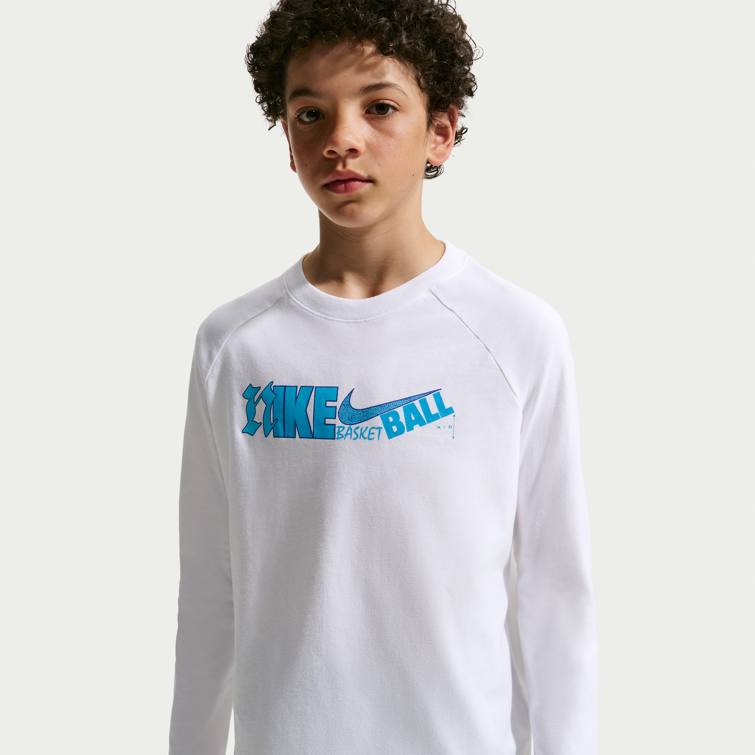 Nike Kids' Long Sleeve Tee in White | IO1945-100