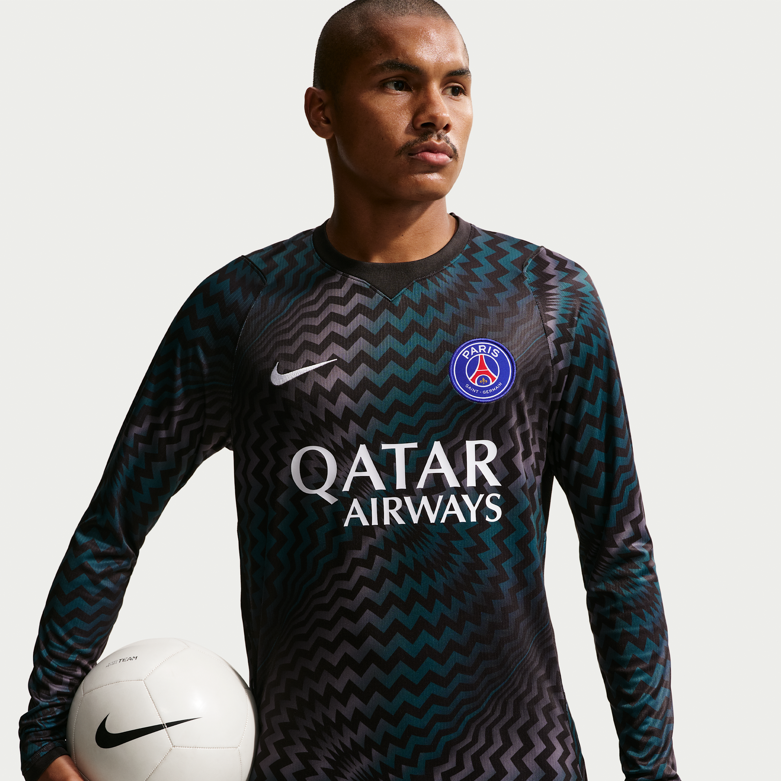 Paris Saint-Germain 2026/27 Stadium Goalkeeper Nike Men's Dri-FIT Soccer Replica Jersey in Black | IO8347-011