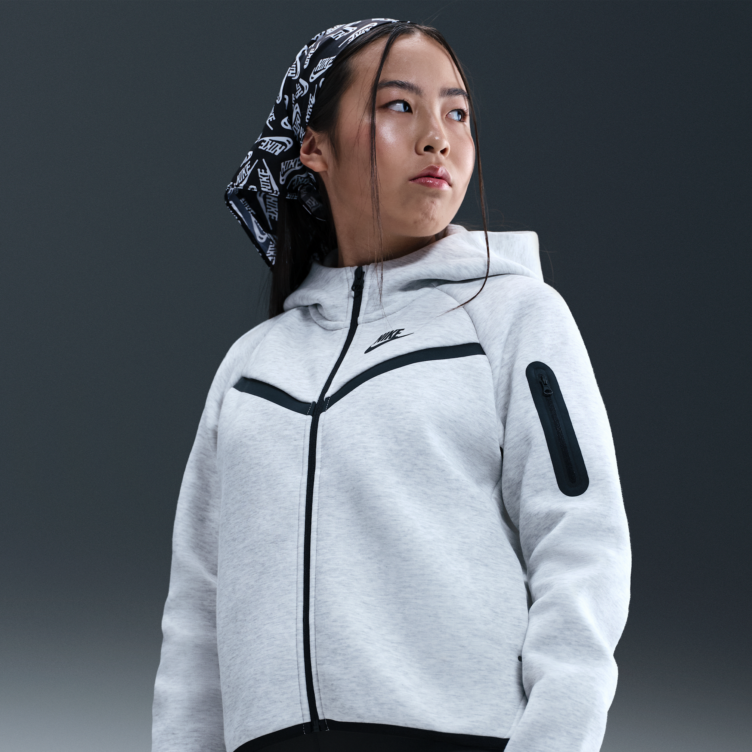 Nike Unisex Sportswear Tech Fleece Girls' Full-zip Hoodie (extended Size)