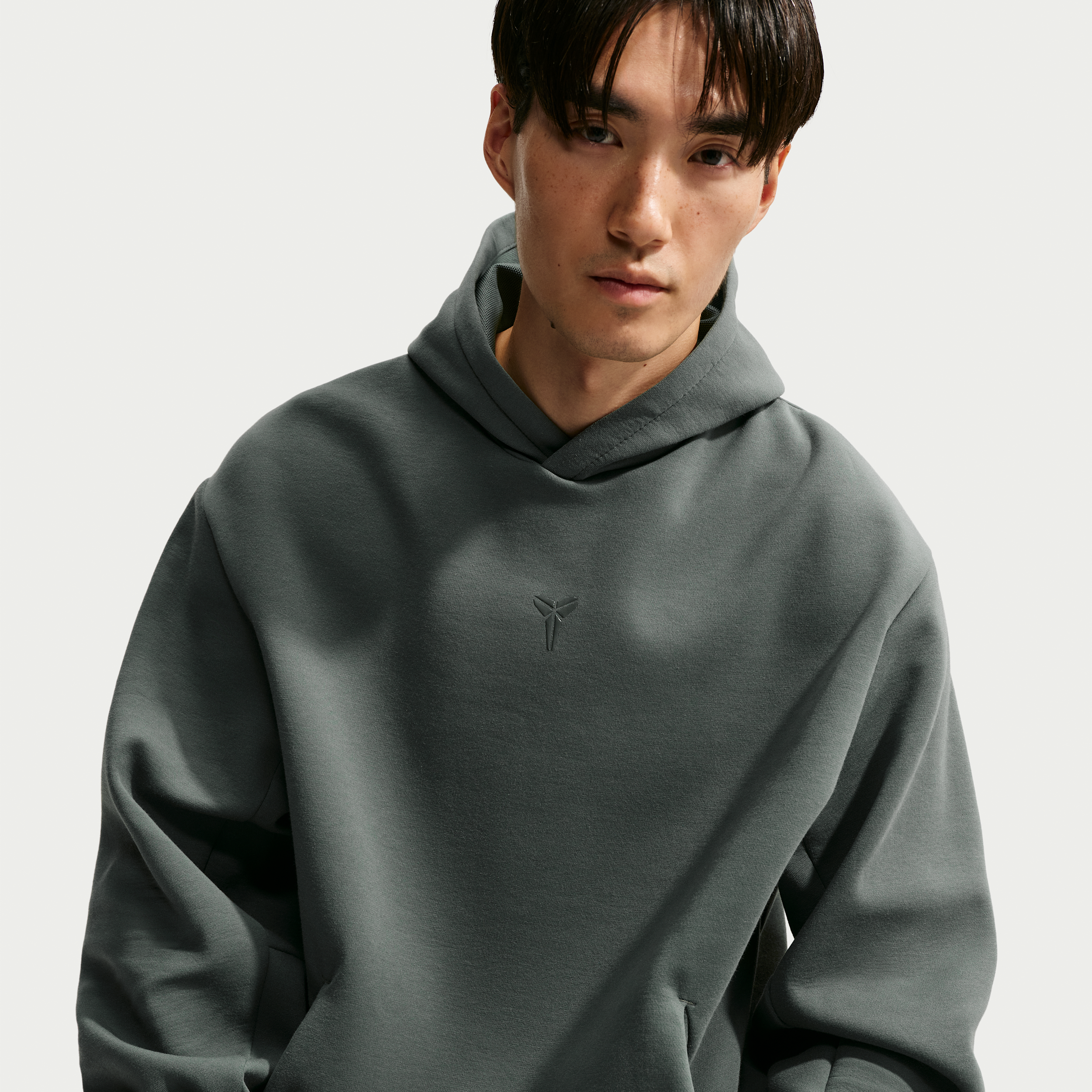 Kobe Nike Men's Dri-FIT Pullover Basketball Hoodie in Green | IF4898-343