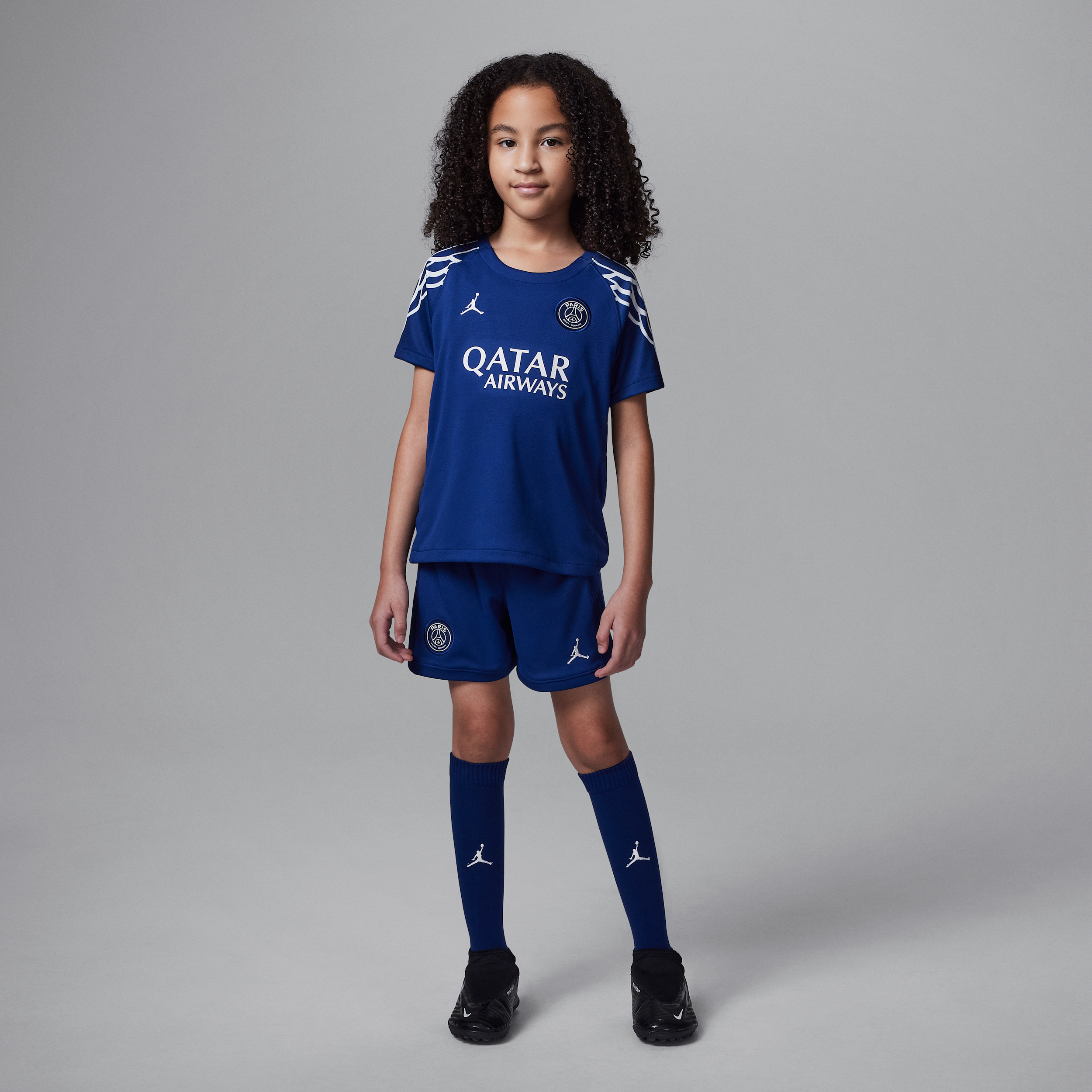 Shop Jordan Paris Saint-germain 2025 Stadium Fourth Little Kids' Soccer Replica 3-piece Kit In Blue