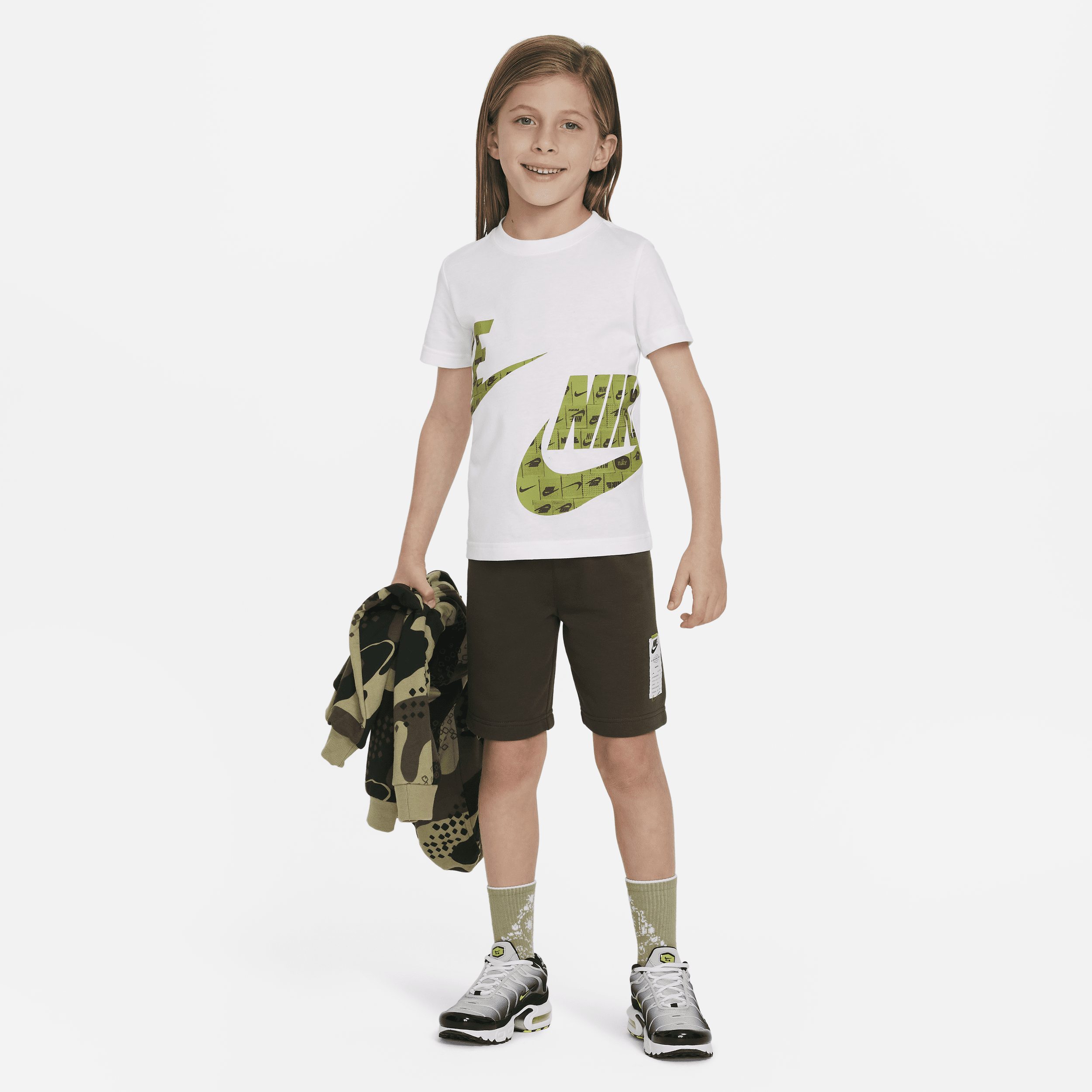 Nike Sportswear Club Little Kids' French Terry Shorts Set In Green