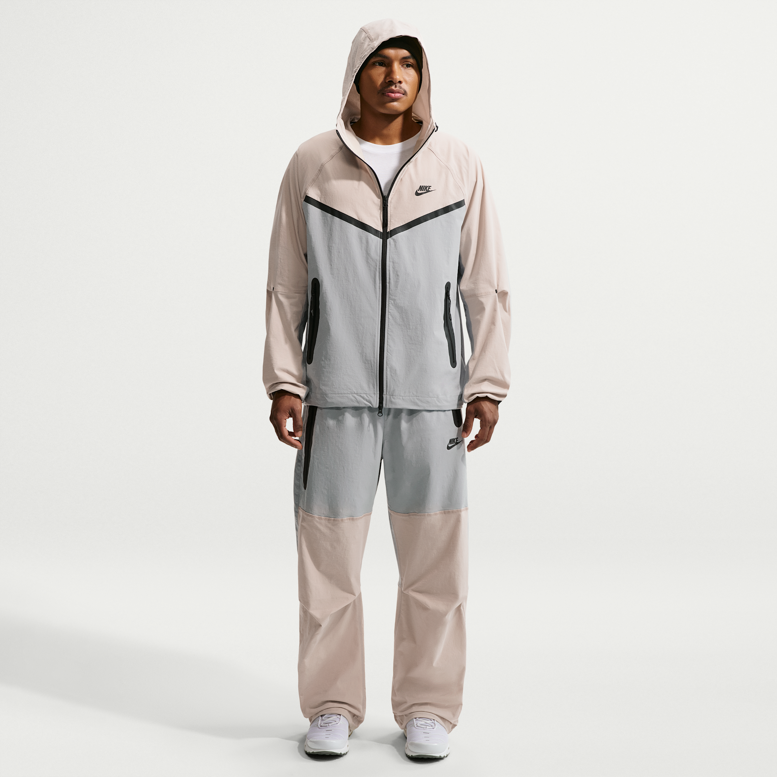 Nike Men's Tech Dri-FIT Woven Pants in Grey | IU6966-012