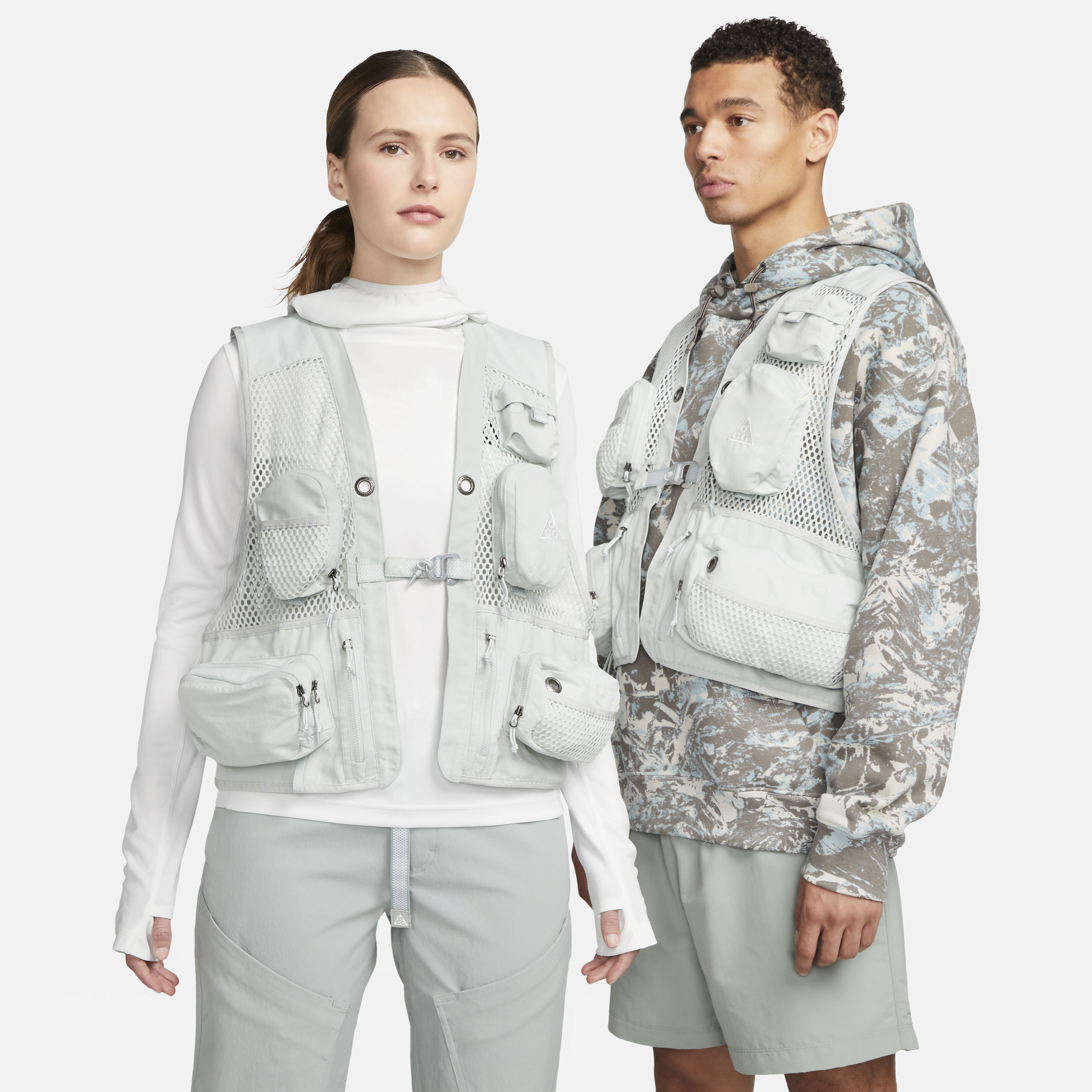 Nike Unisex  Acg Buttles Vest In Grey