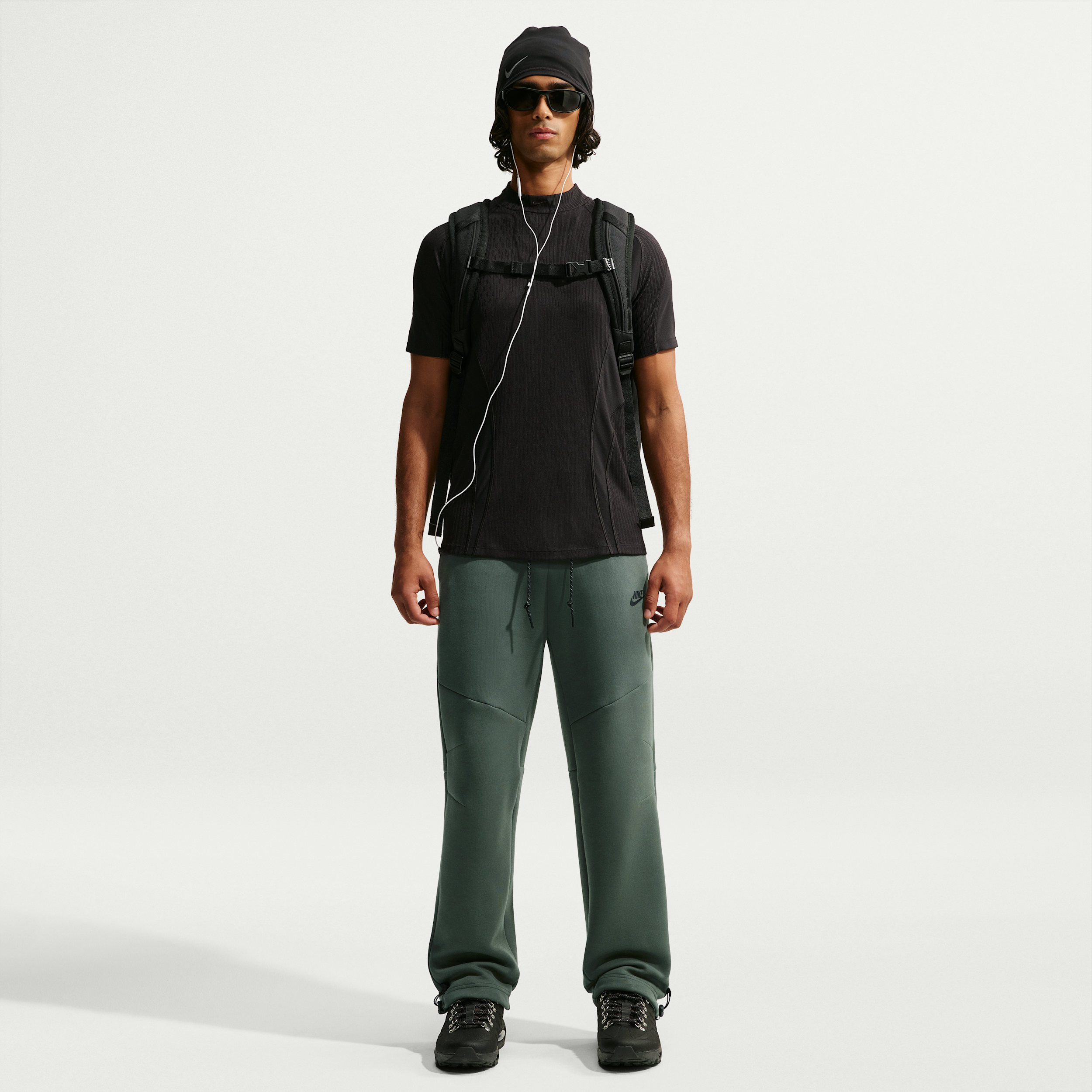 Nike Men's Tech Open-Hem Fleece Pants in Green | IM0697-303
