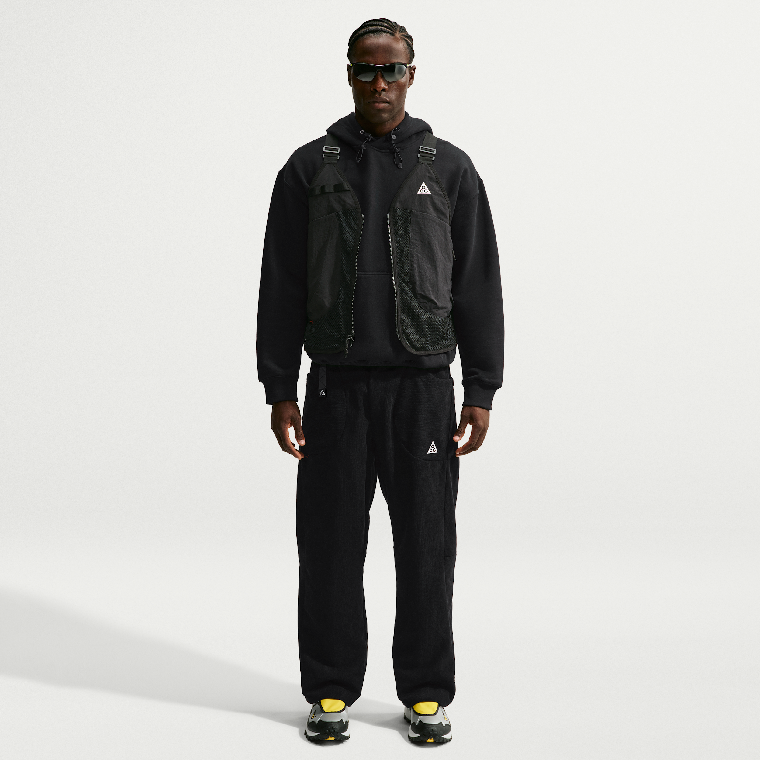 Men's Nike ACG Dolomiti Corduroy Pants in Black | IQ4909-010