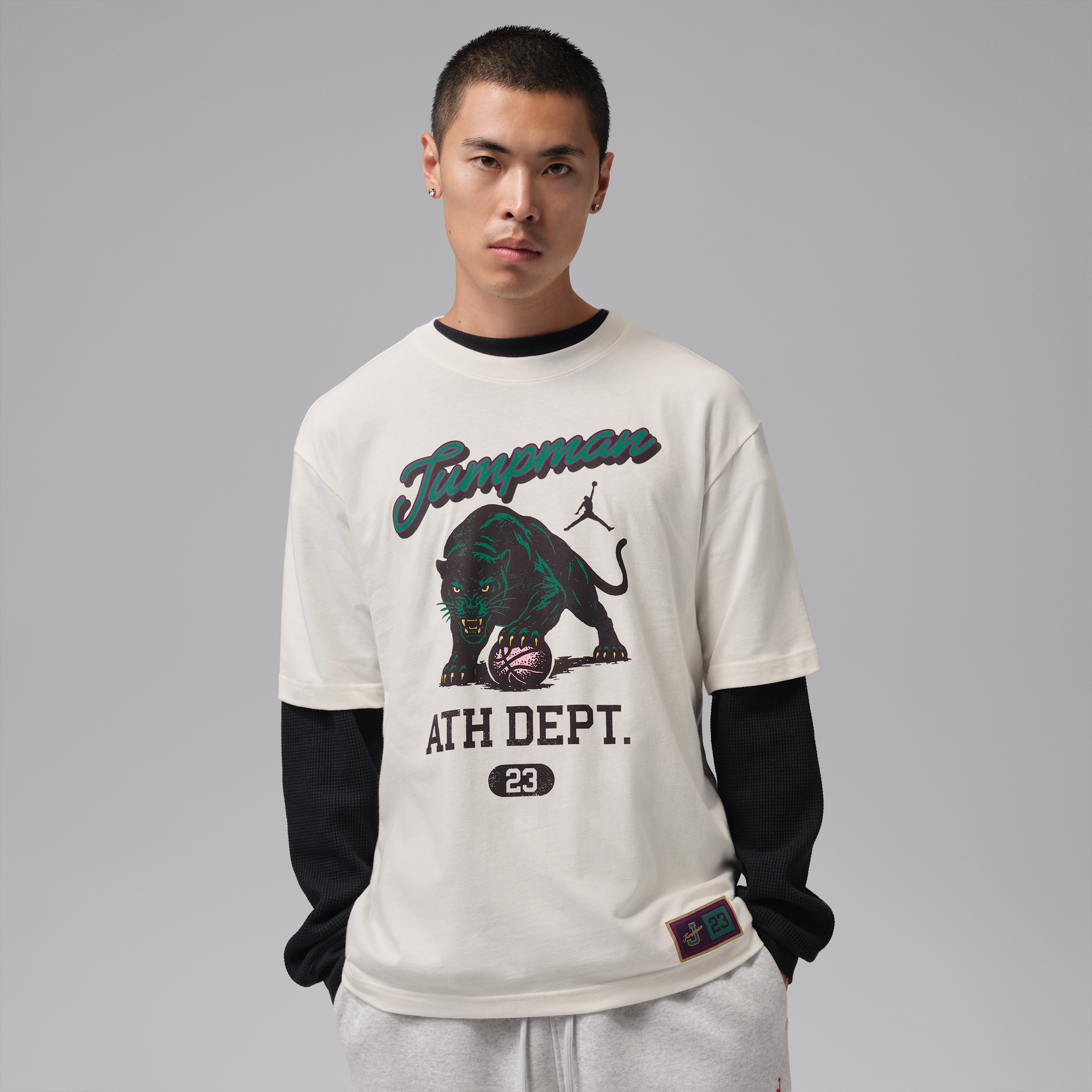 Men's Jordan Brooklyn T-Shirt in White | IZ4031-133