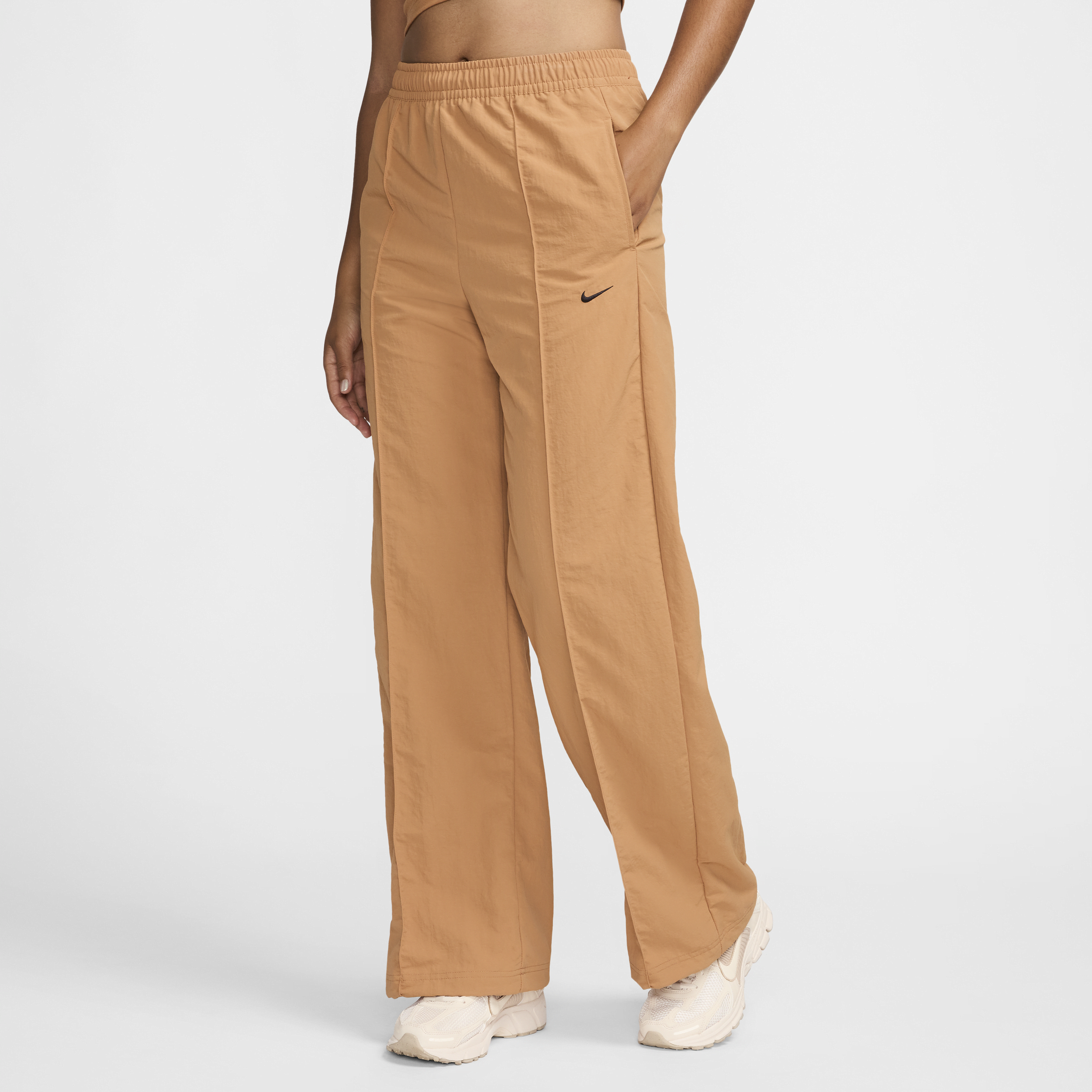 Nike Women's  Sportswear Everything Wovens Mid-rise Open-hem Pants In Brown