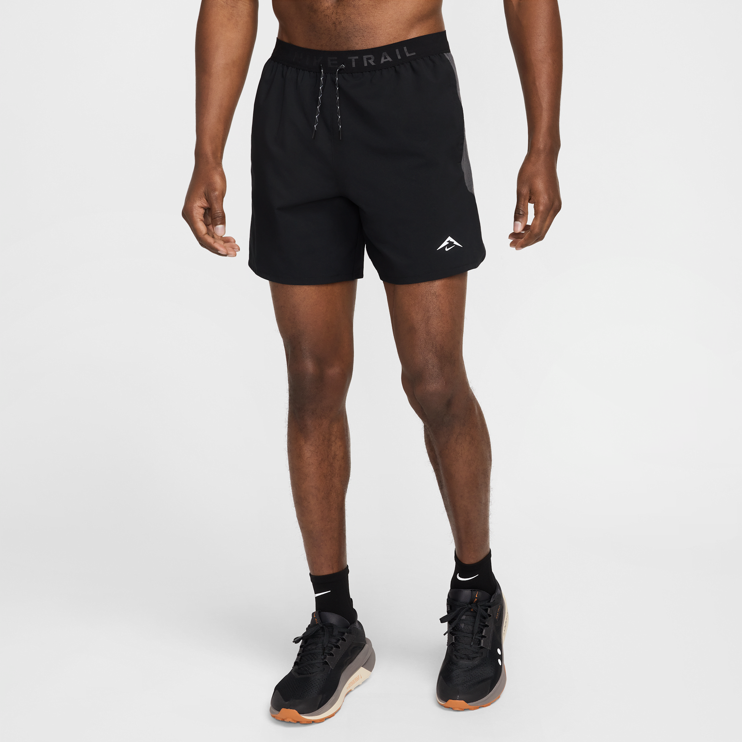 NIKE MEN'S TRAIL DRI-FIT 6" BRIEF-LINED RUNNING SHORTS 1015655627
